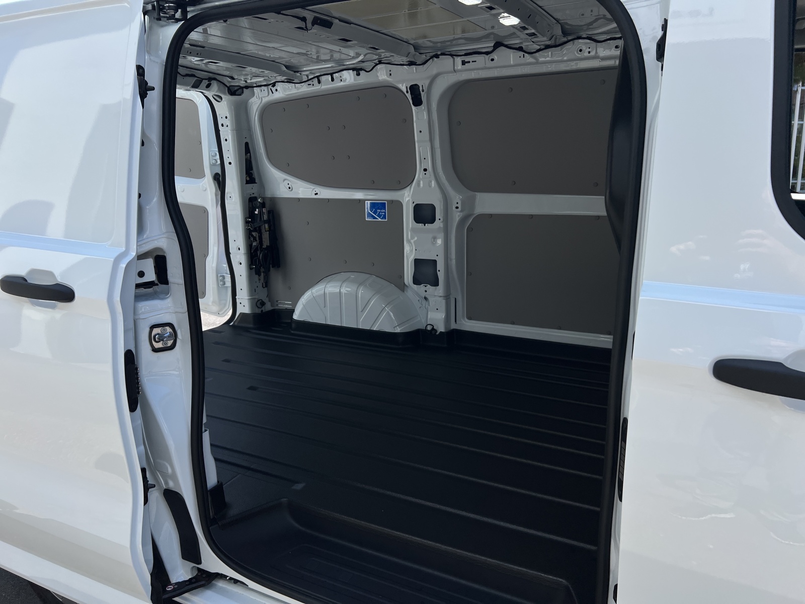 FORD Transit Custom Van 320 L1 2.0 EcoBl-image-11
