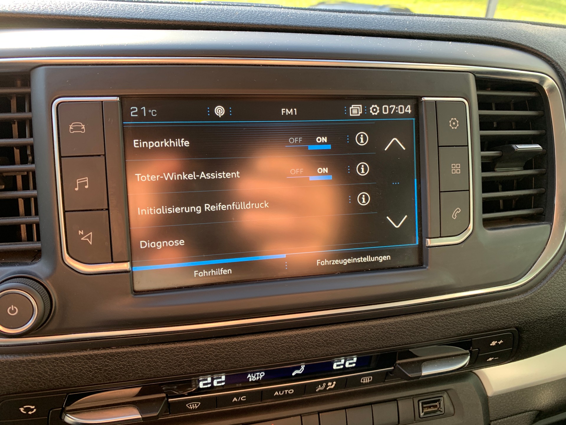 PEUGEOT Traveller 2.0 BlueHDi Allure Standard EAT-image-15