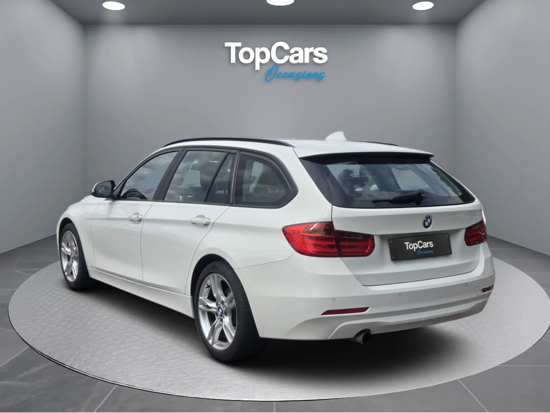 BMW 320i Touring Steptronic * Ab MFK * Expertisé * Top Options *-image-1