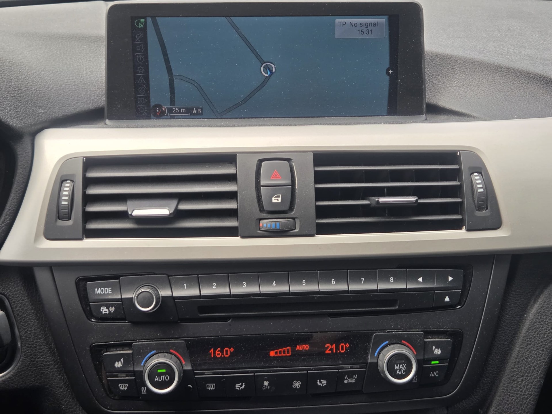 BMW 320i Touring Steptronic * Ab MFK * Expertisé * Top Options *-image-9