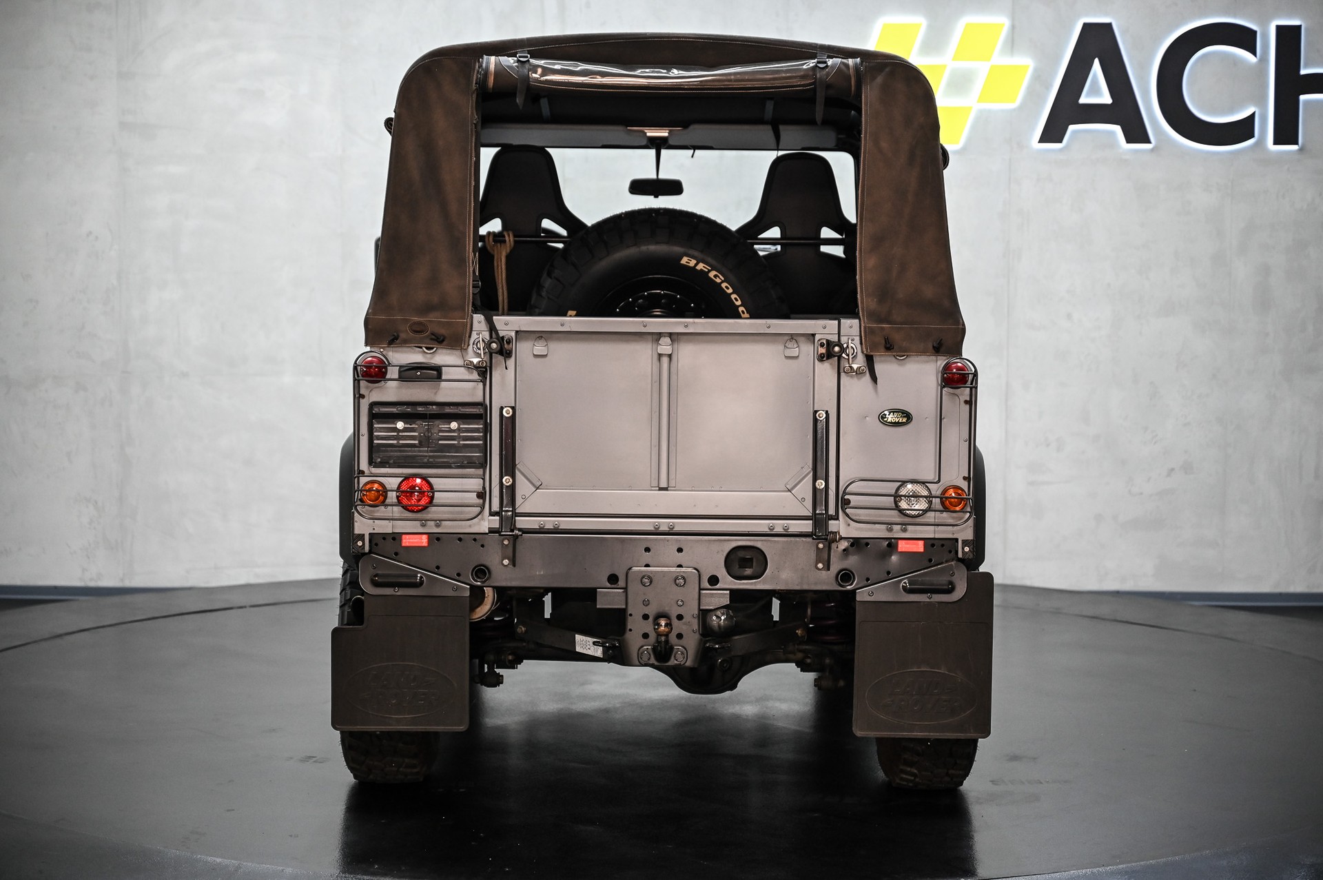 LAND ROVER Defender 90 TD5-image-7