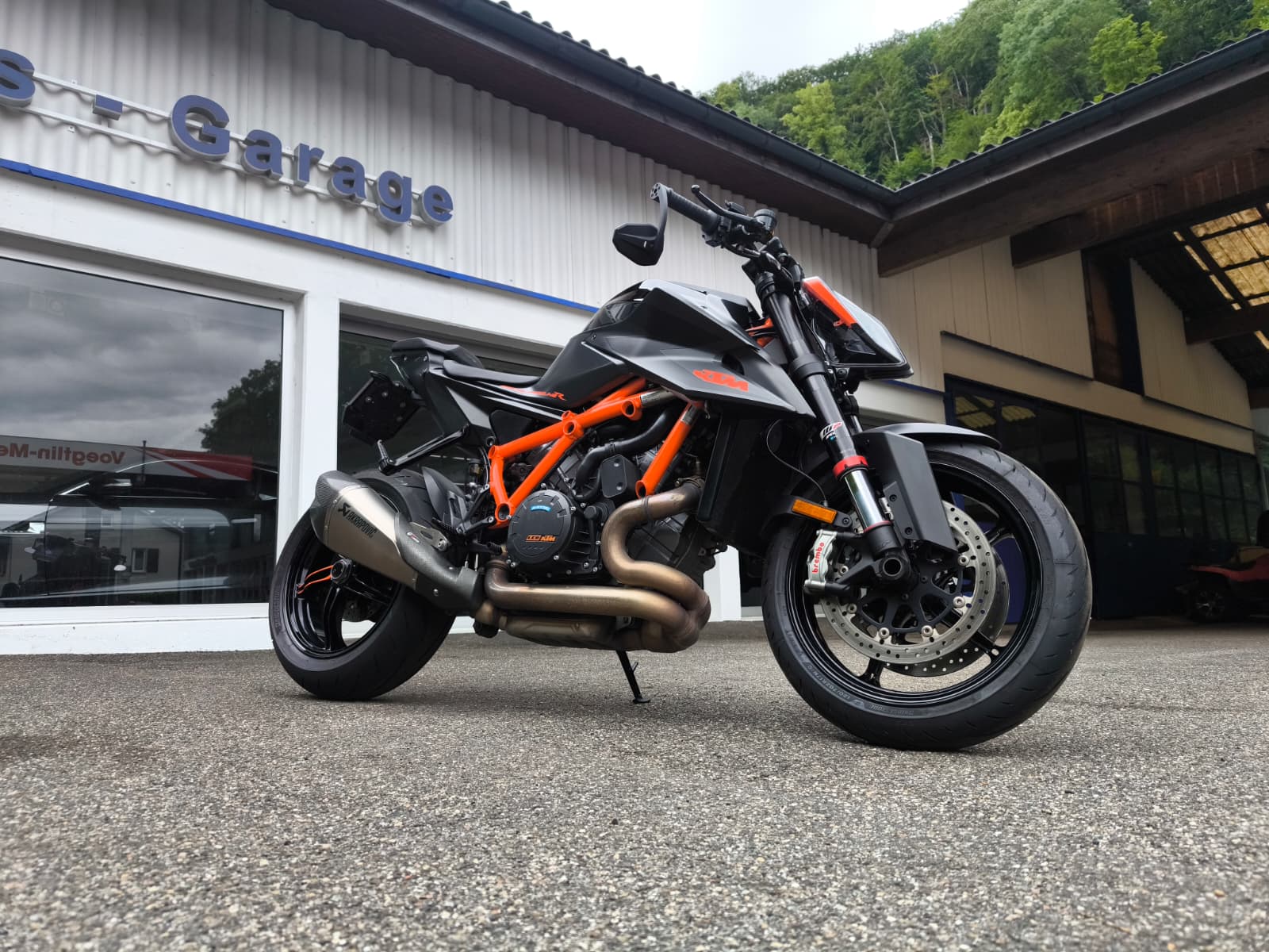 KTM 1290 Super Duke R-image-11