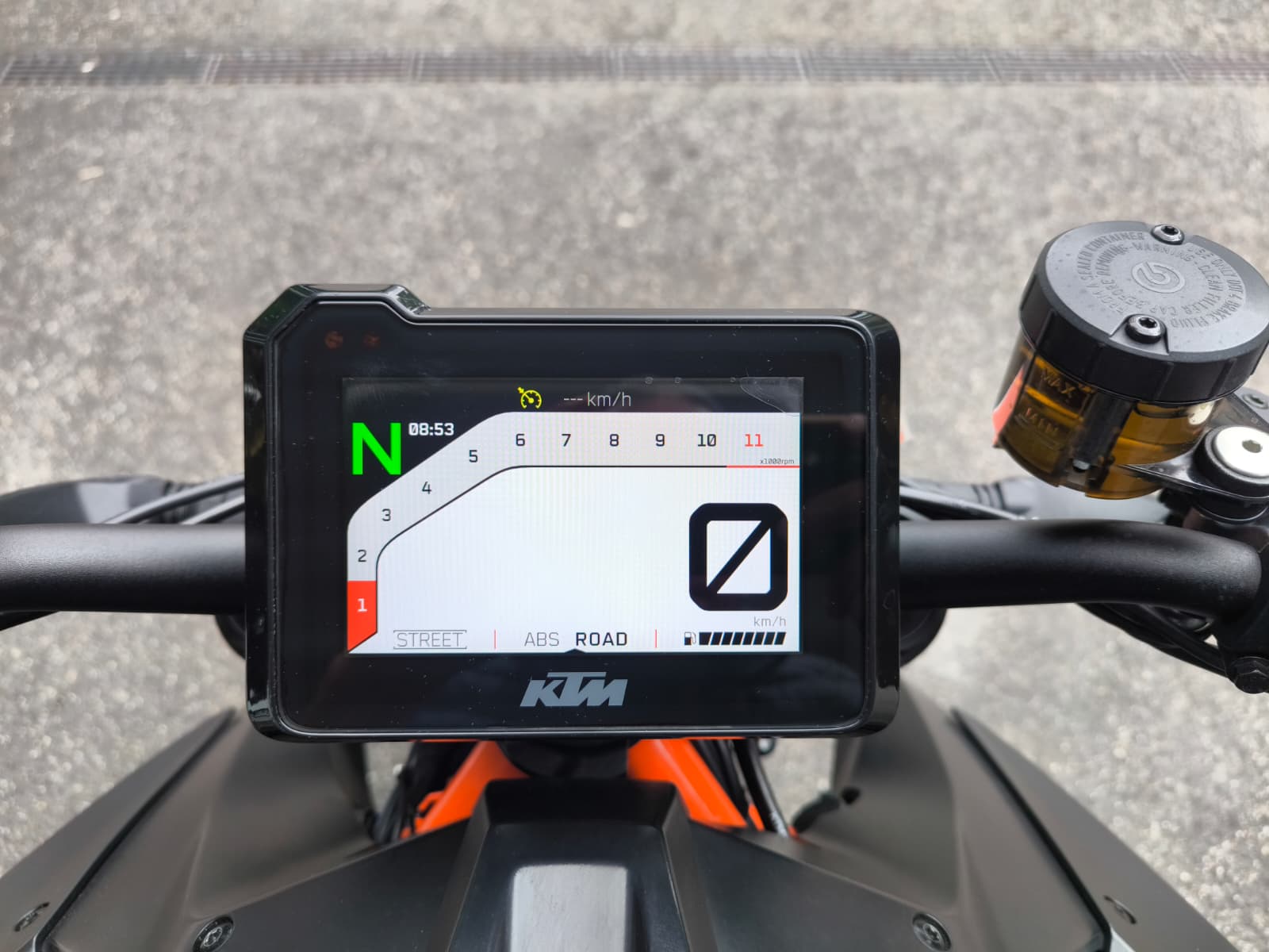KTM 1290 Super Duke R-image-13
