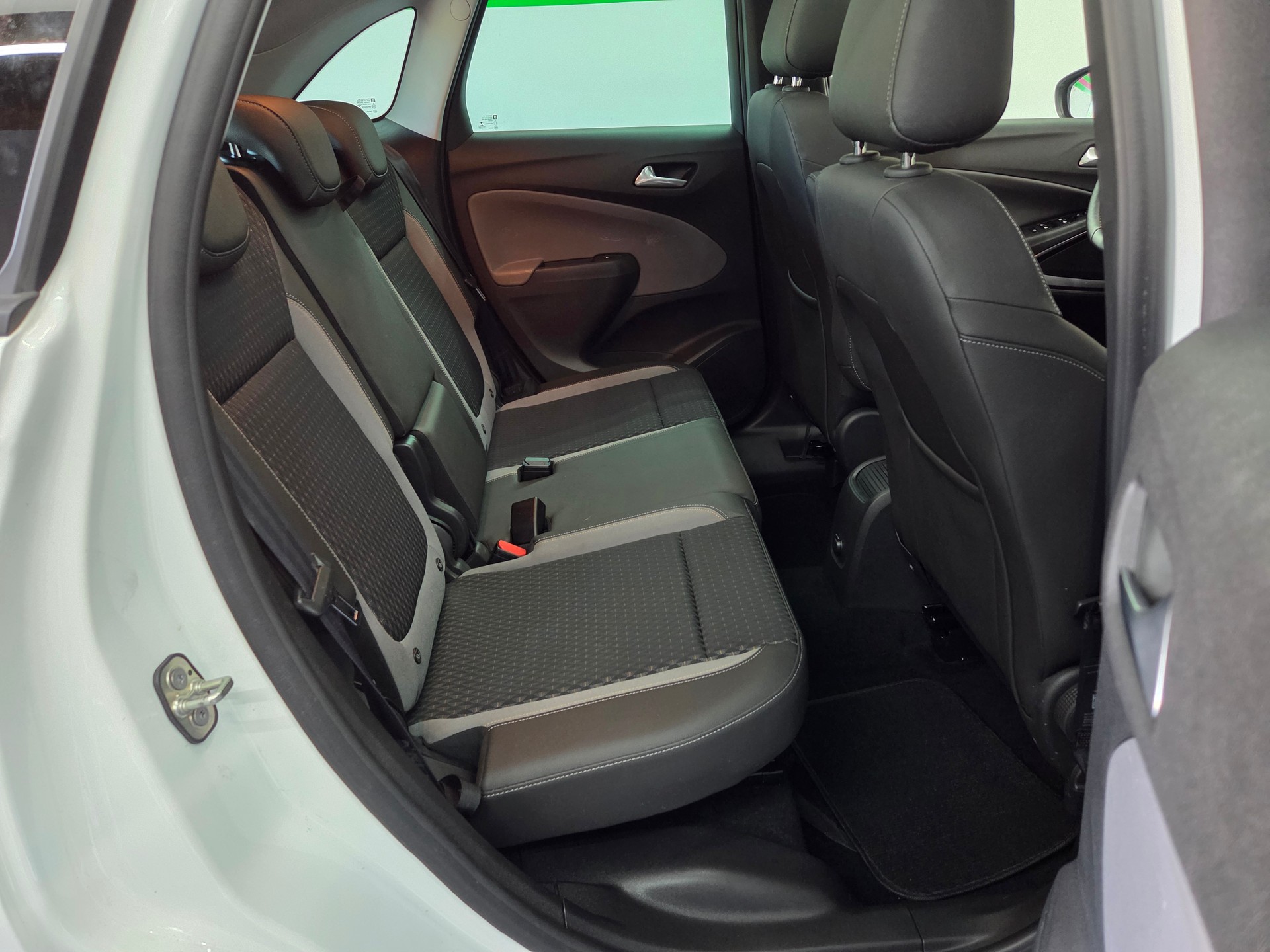 OPEL Crossland X 1.2i TP Ultimate Automatik-image-14