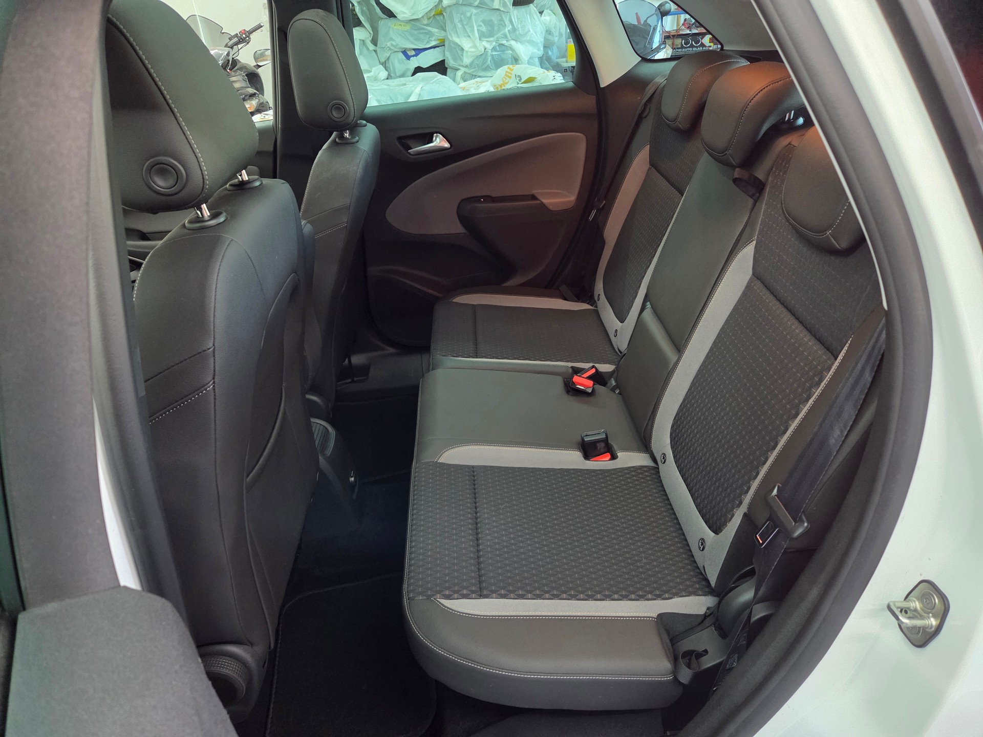 OPEL Crossland X 1.2i TP Ultimate Automatik-image-13