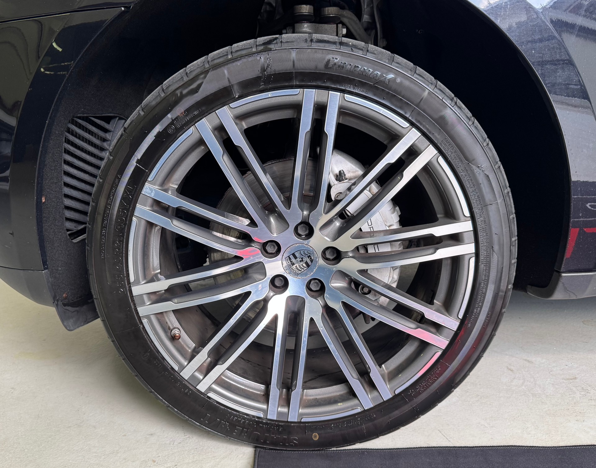PORSCHE Macan S PDK ## TECHART Scarico sportivo-image-3