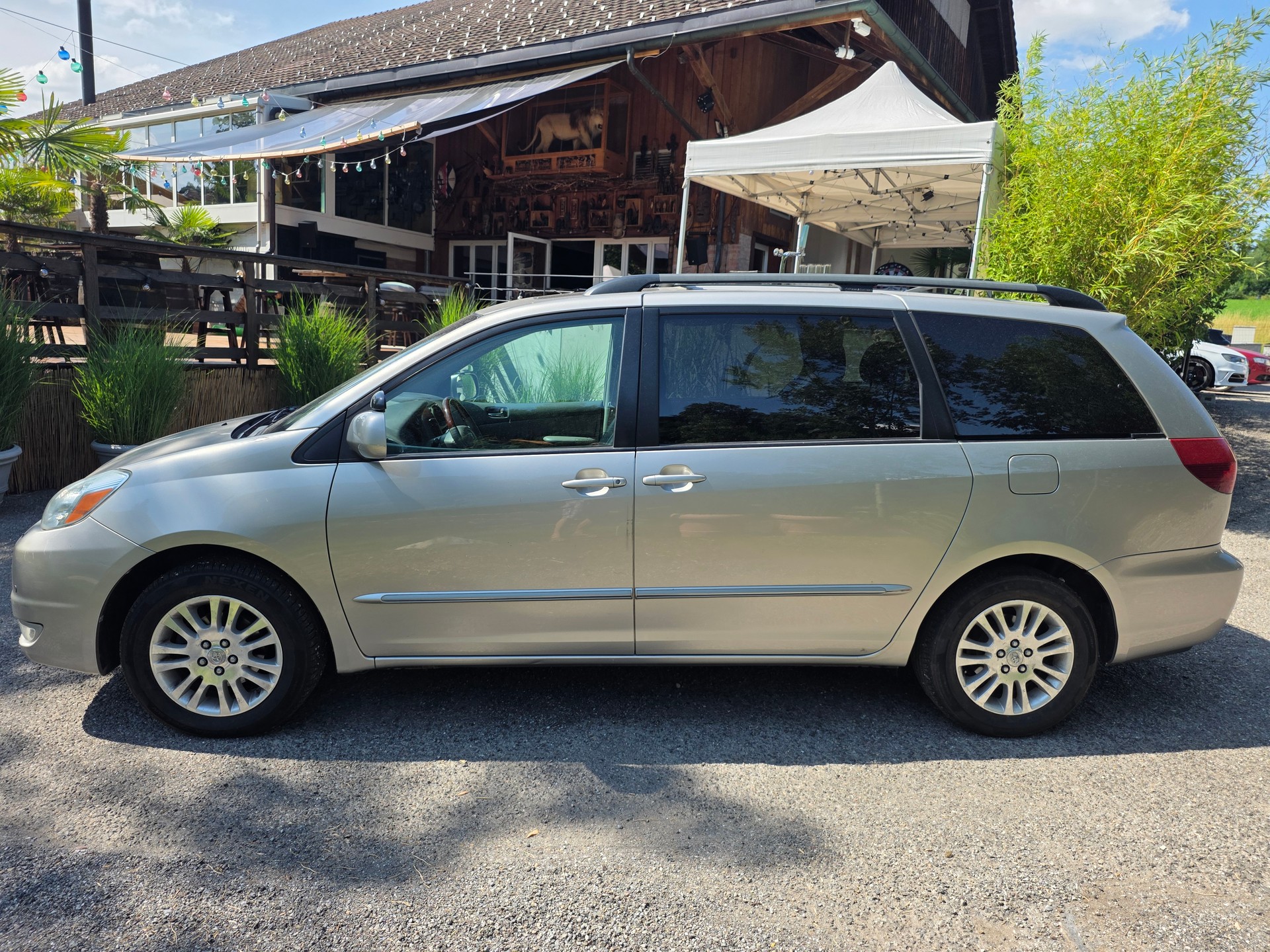 TOYOTA SIENNA XLE Limited AWD ☆☆☆ MFK: 17.07.2026 ☆☆☆-showroom-element-3