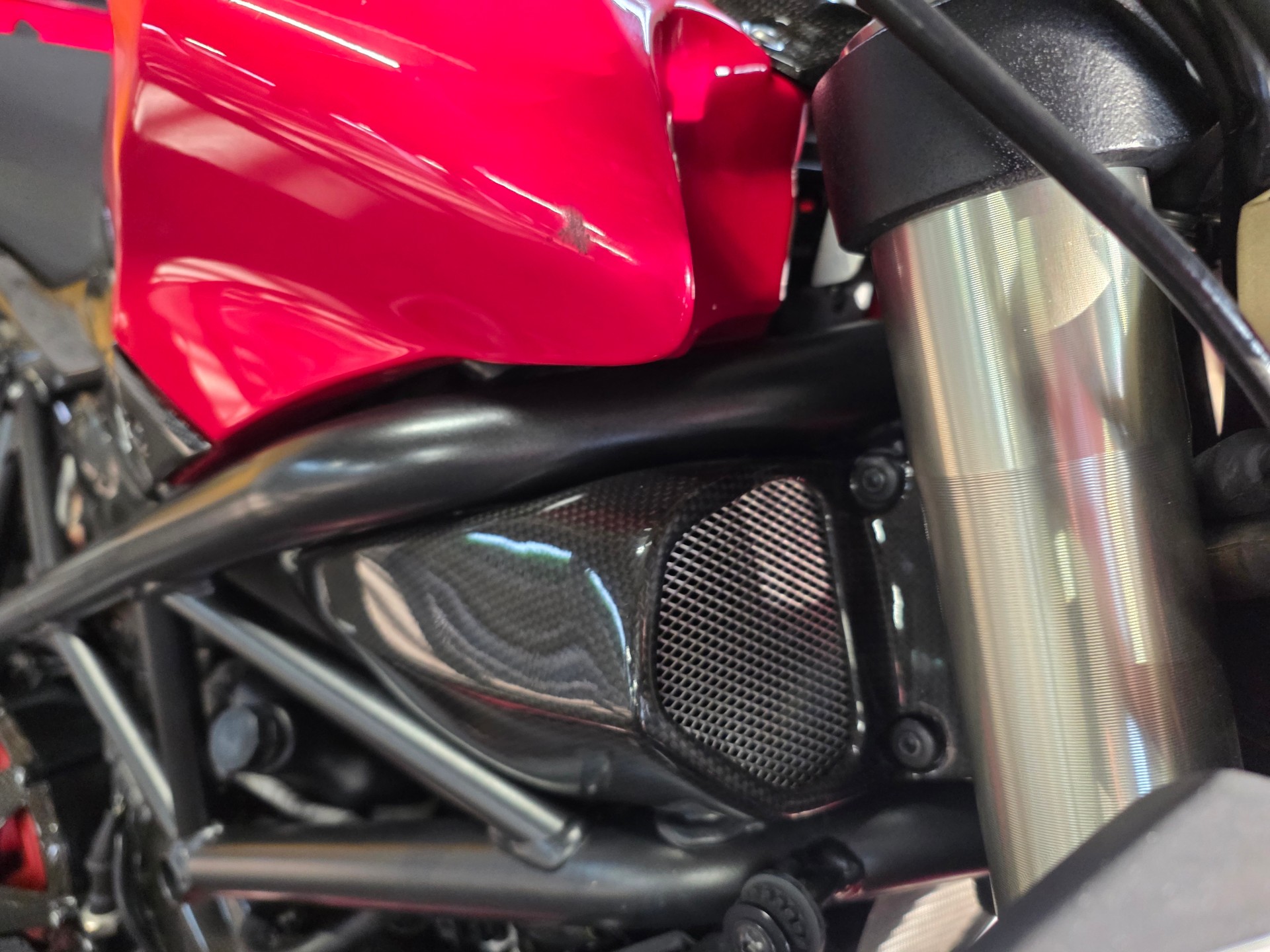 DUCATI Streetfighter 1099 S-image-3