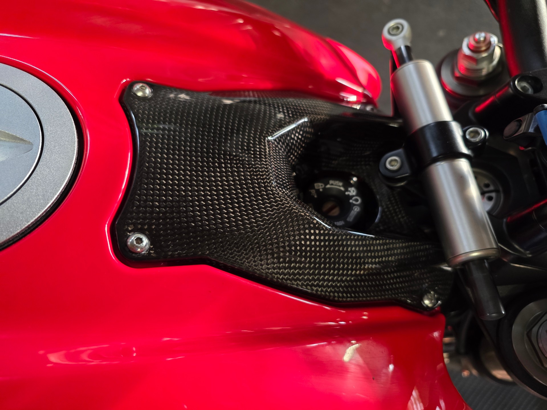 DUCATI Streetfighter 1099 S-image-4