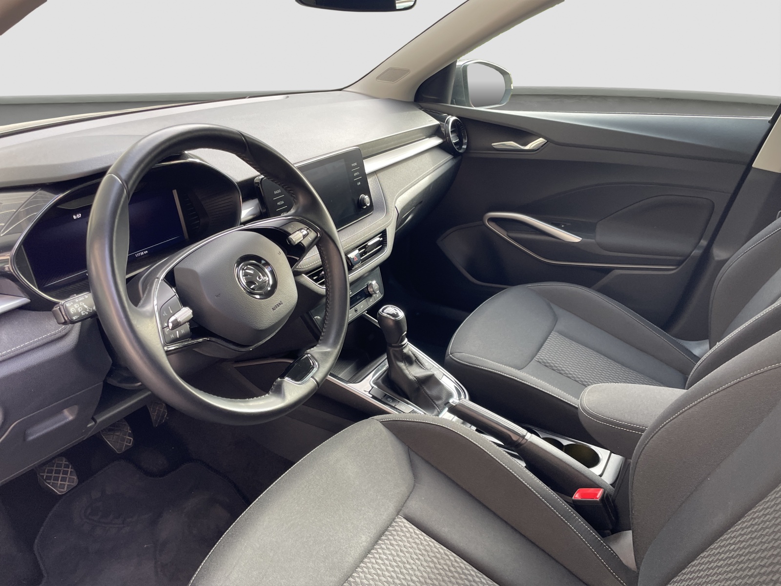 SKODA Fabia 1.0 TSI Style-image-7