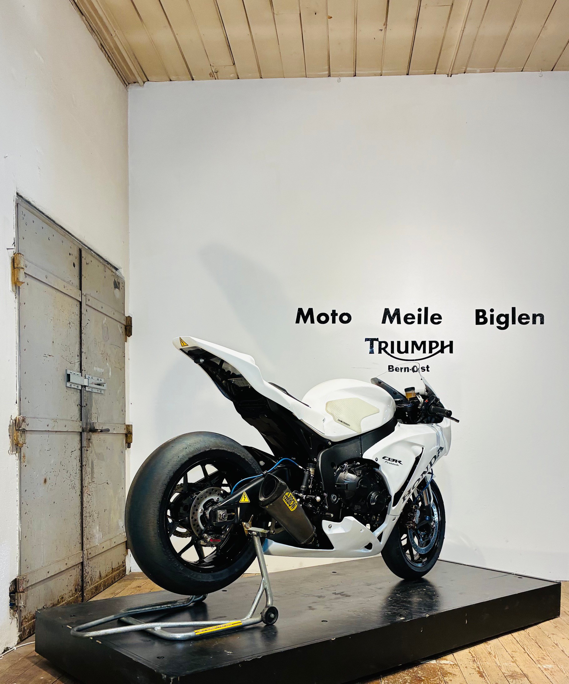 HONDA CBR 1000 RA ABS-image-5