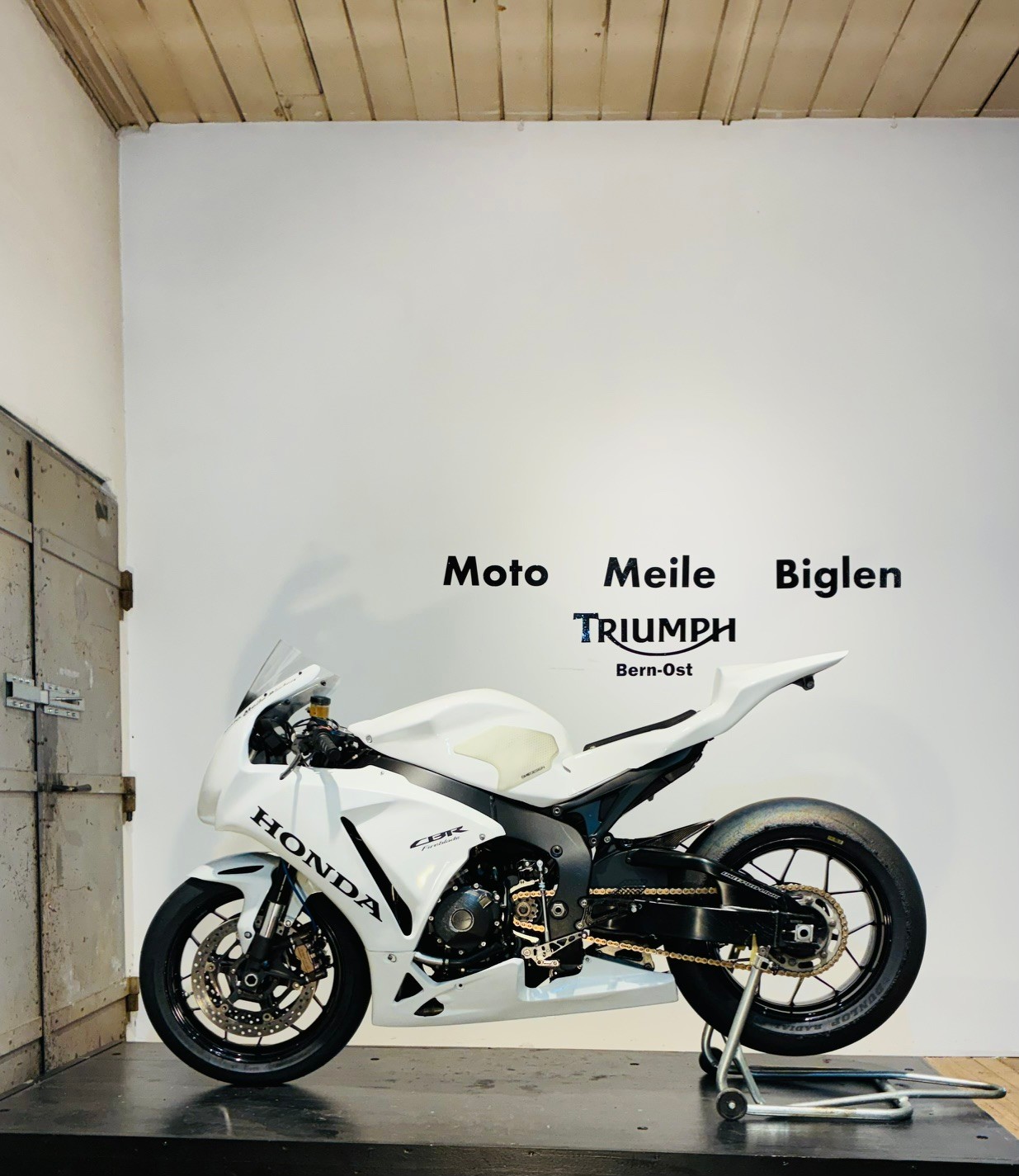 HONDA CBR 1000 RA ABS-image-1