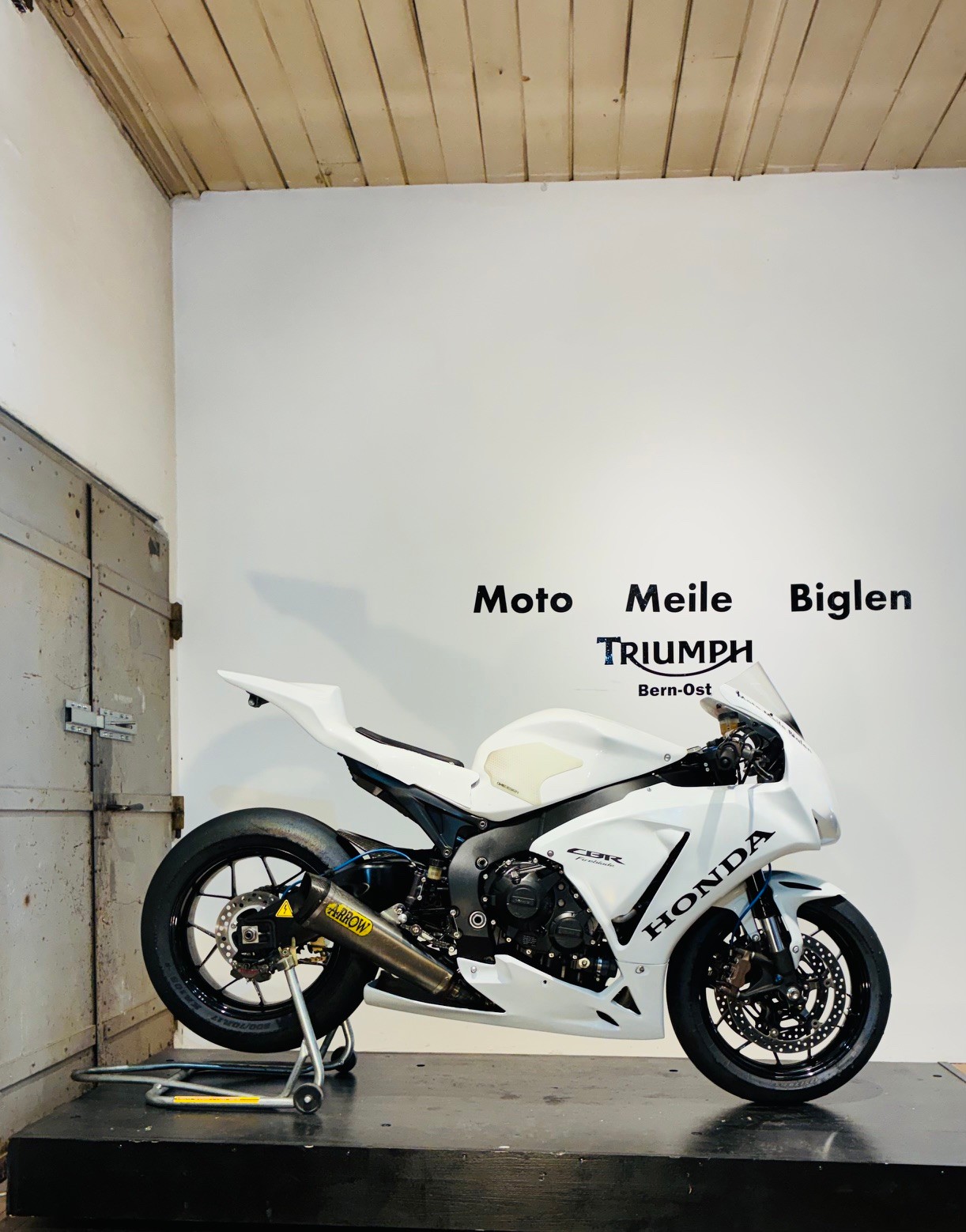 HONDA CBR 1000 RA ABS-image-4