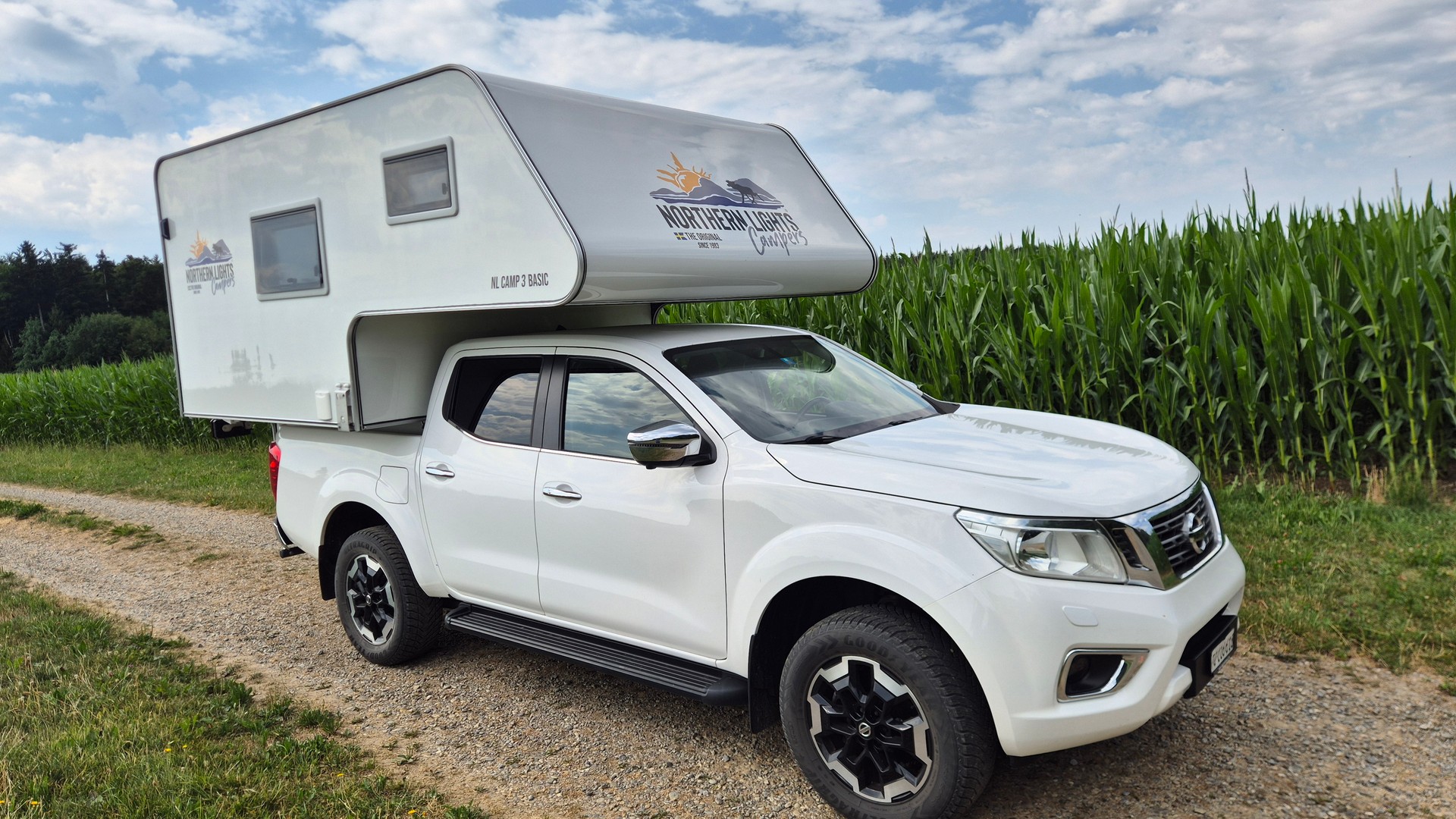 NISSAN Navara Double Cab Acenta 2.3 dCi 4WD-image-1