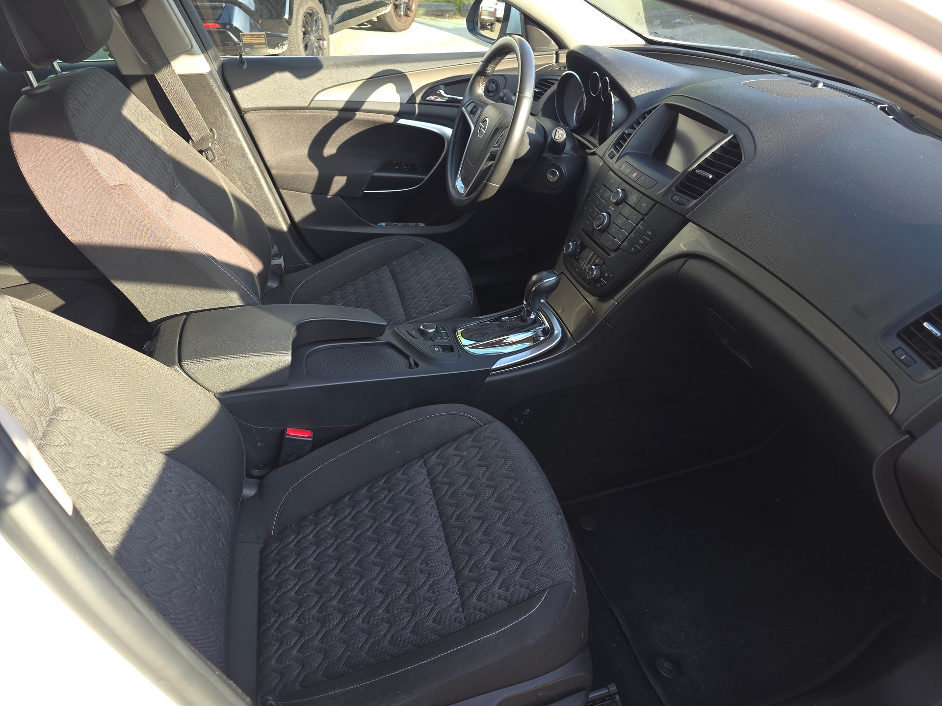OPEL Insignia Sports Tourer 2.0 CDTI Cosmo Automatic-image-7