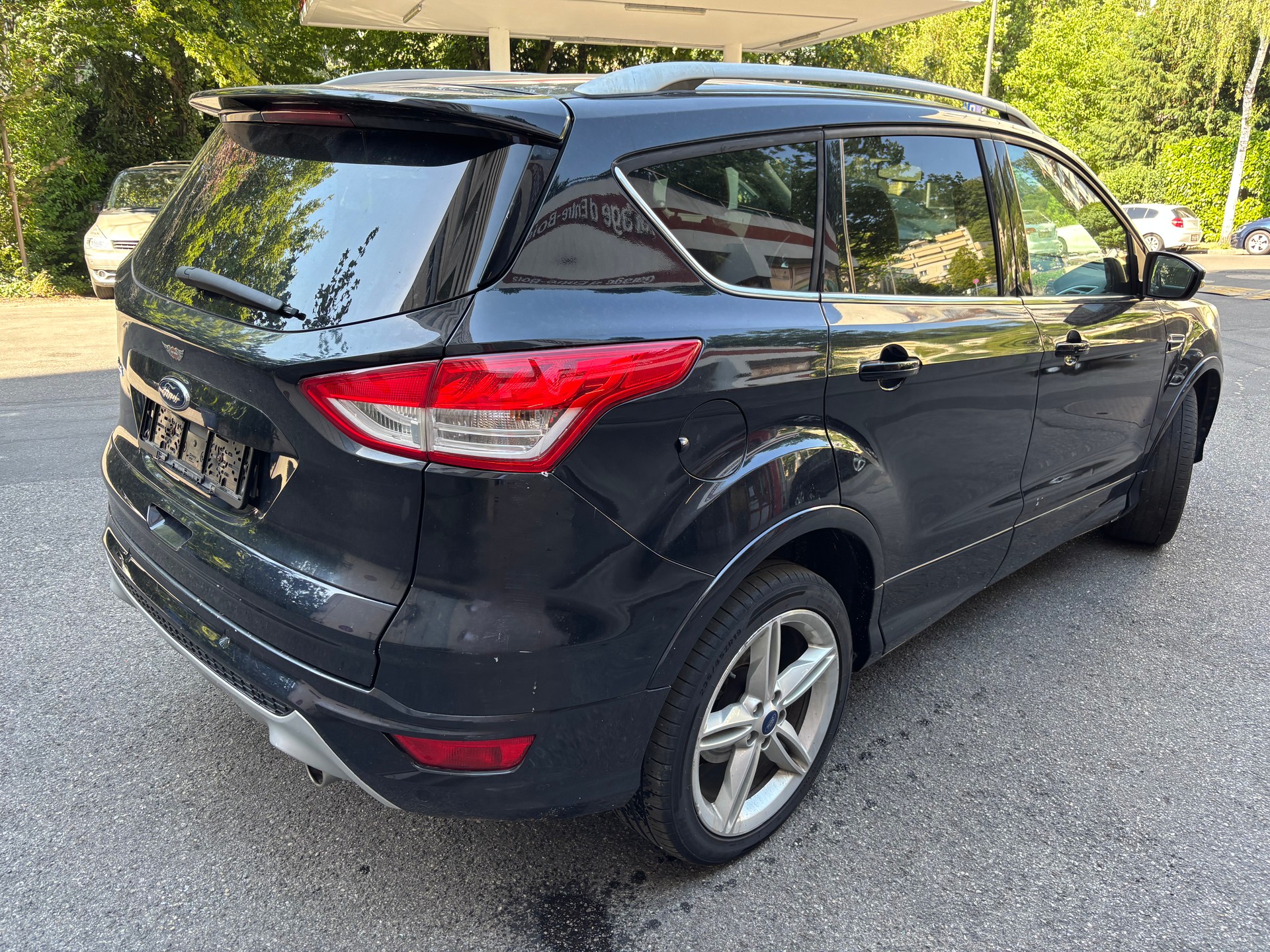 FORD Kuga 2.0 TDCi Titanium 4WD PowerShift-image-2