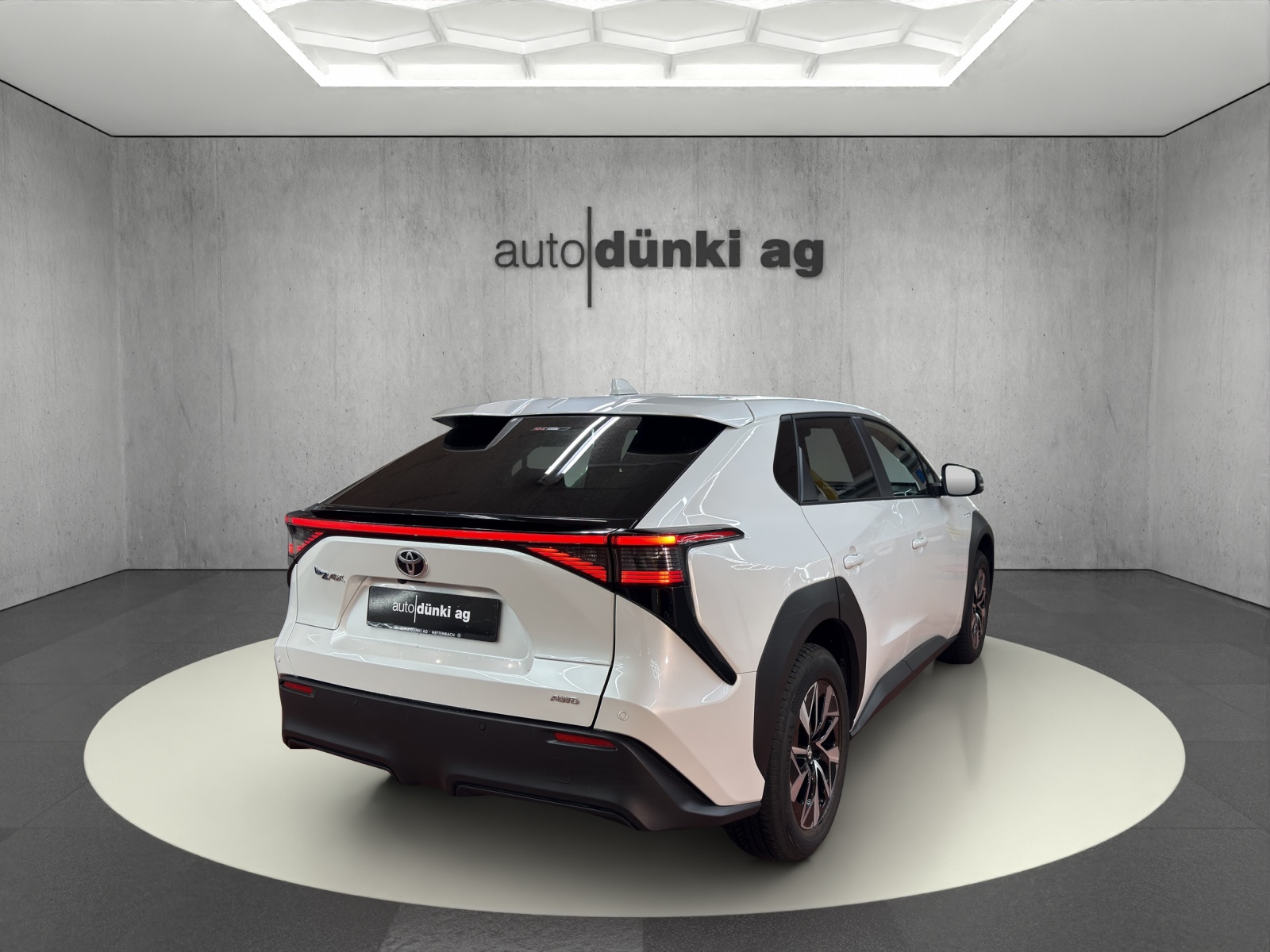 TOYOTA bZ4X Style 71,4 kWh 4WD-showroom-element-3