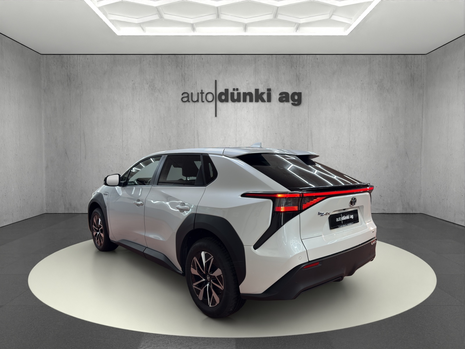 TOYOTA bZ4X Style 71,4 kWh 4WD-showroom-element-2