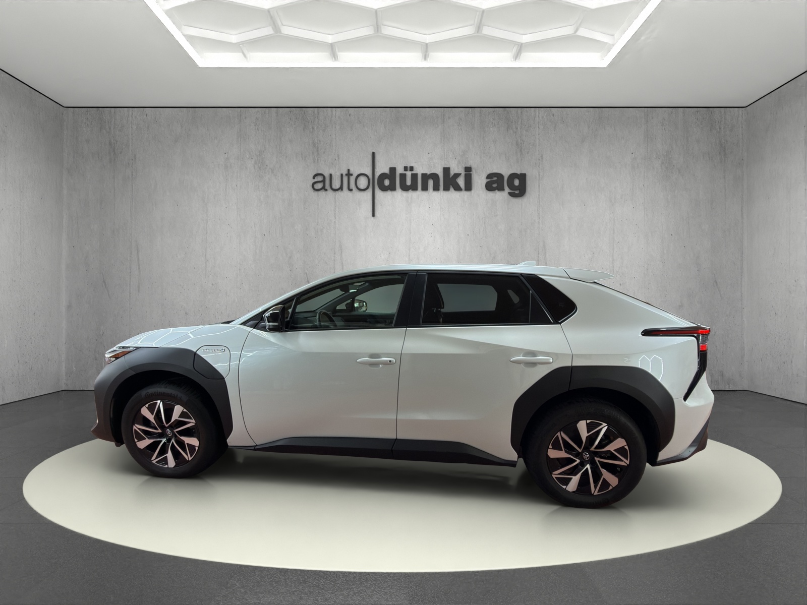 TOYOTA bZ4X Style 71,4 kWh 4WD-showroom-element-1