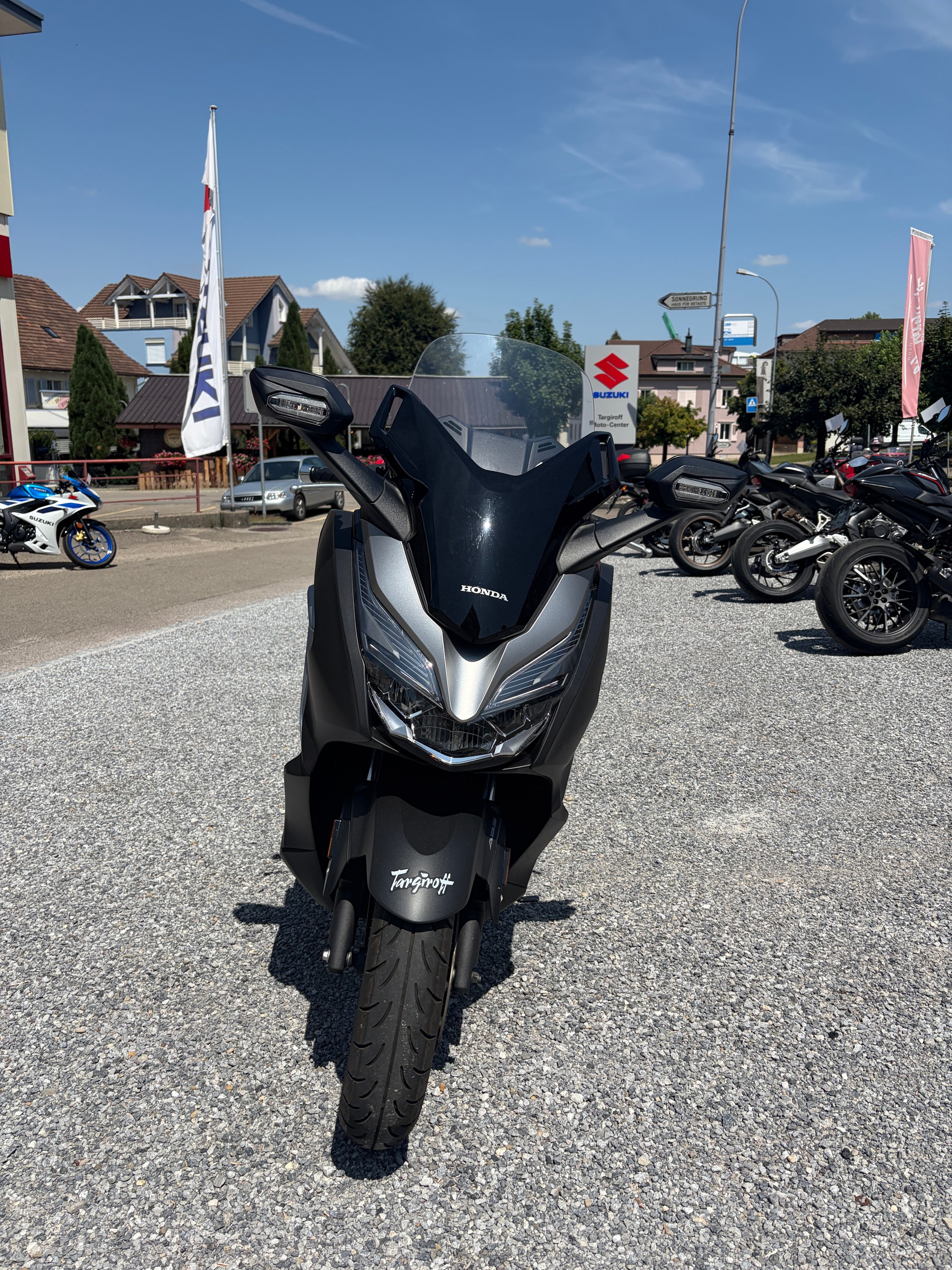 HONDA NSS 300 Forza ABS-image-1