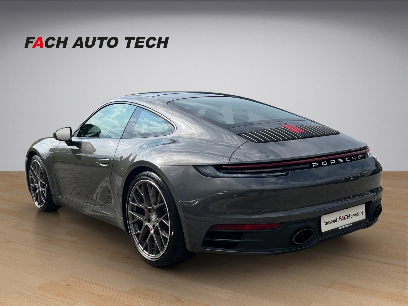 PORSCHE 911 (992) Coupé 3.0 Carrera 4S PDK-showroom-element-3