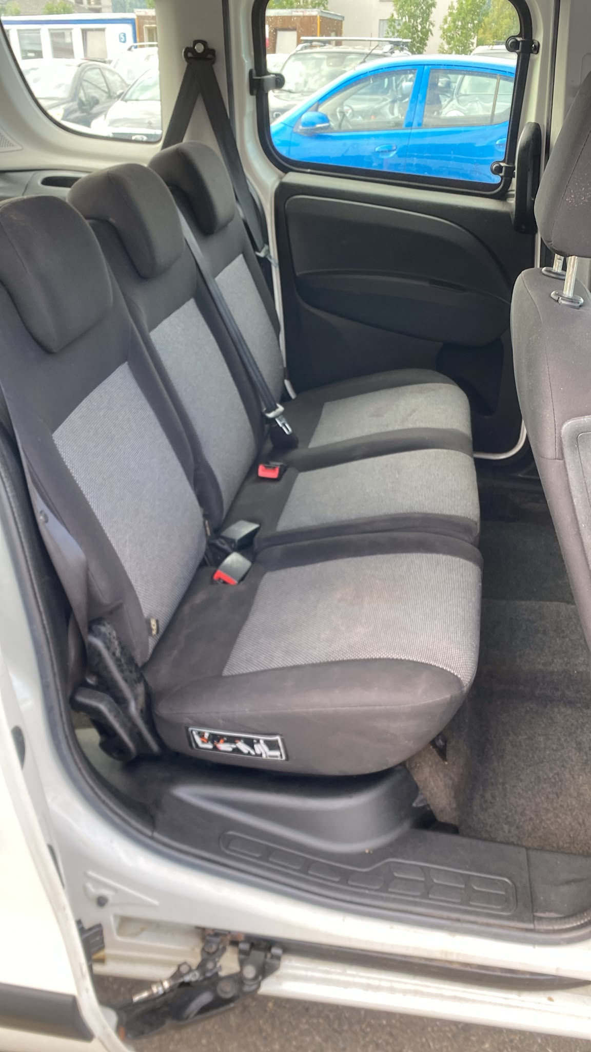 FIAT Doblò 1.4 Dynamic-image-8