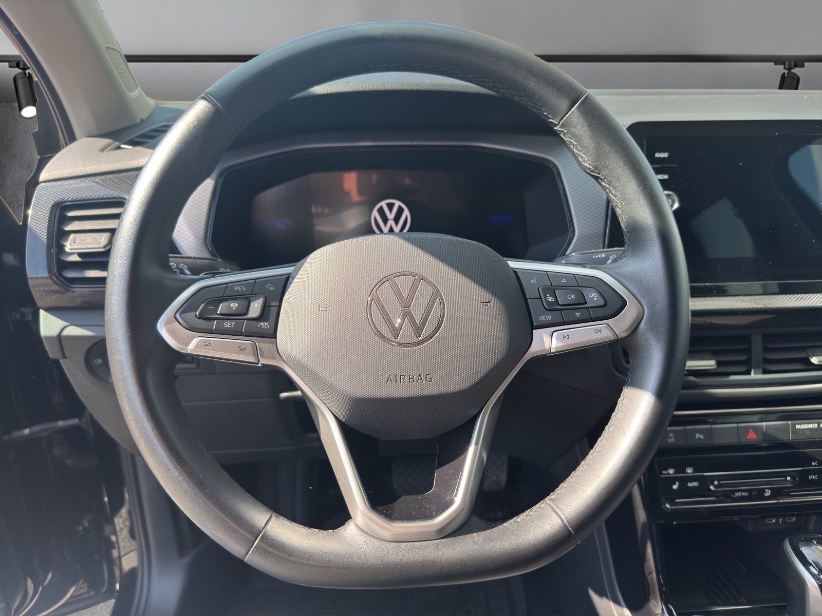 VW T-Cross 1.0 TSI EVO Life DSG-showroom-element-3