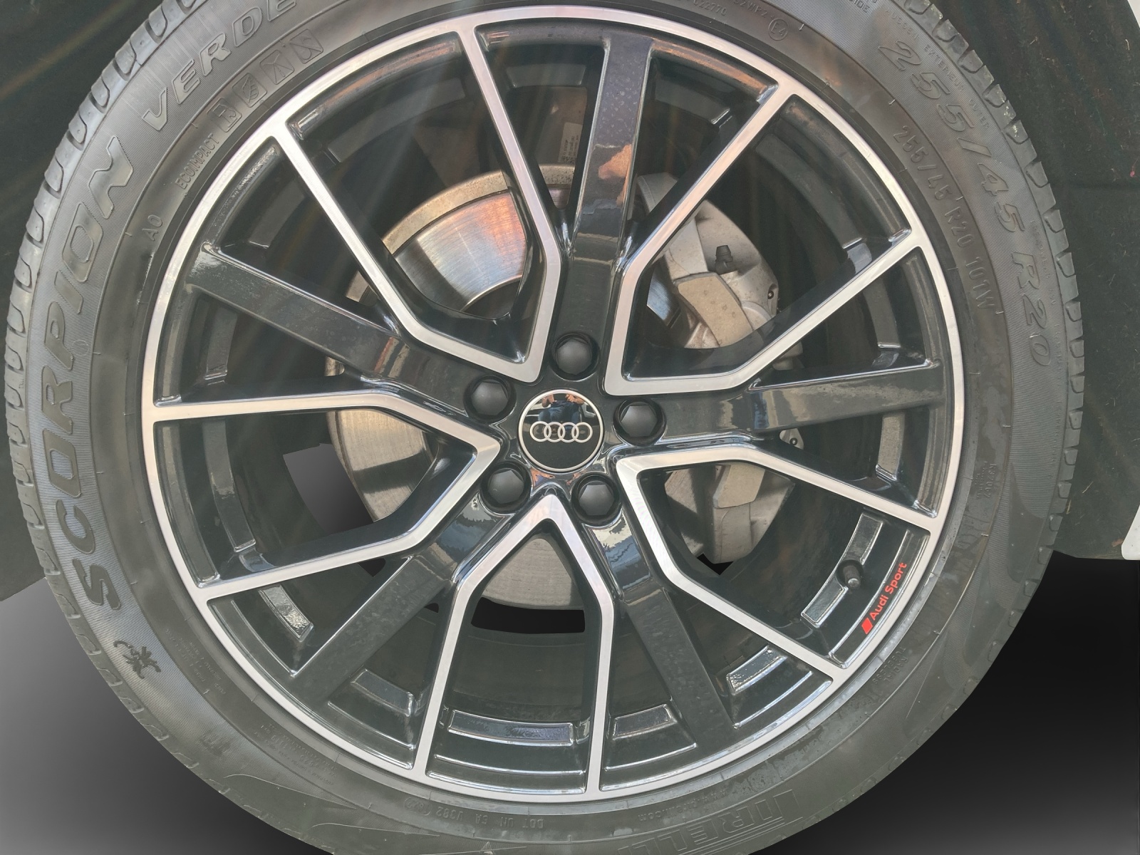 AUDI Q5 45 TFSI S-line quattro S-tronic-image-15