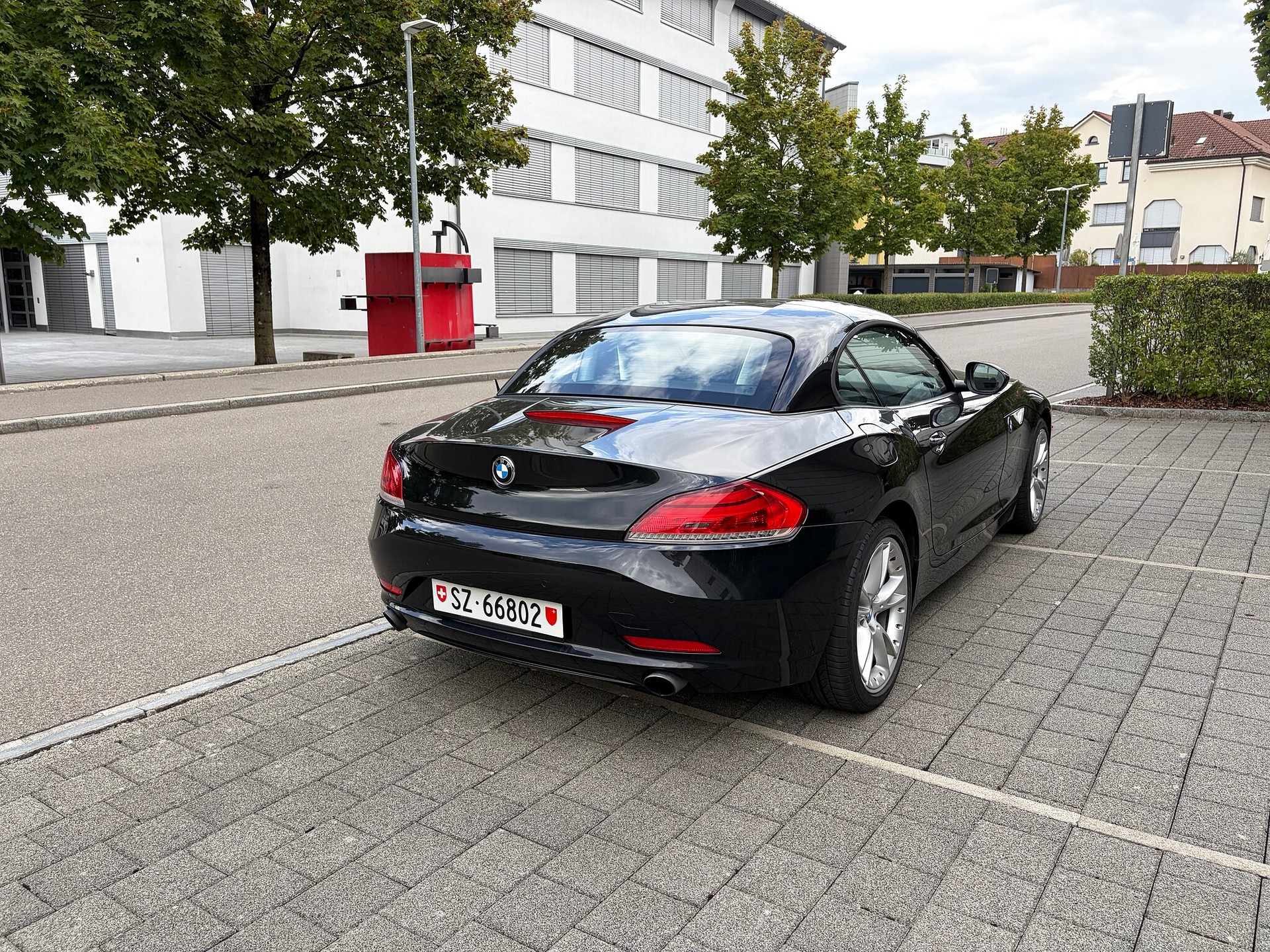 BMW Z4 sDrive35i DKG-image-2