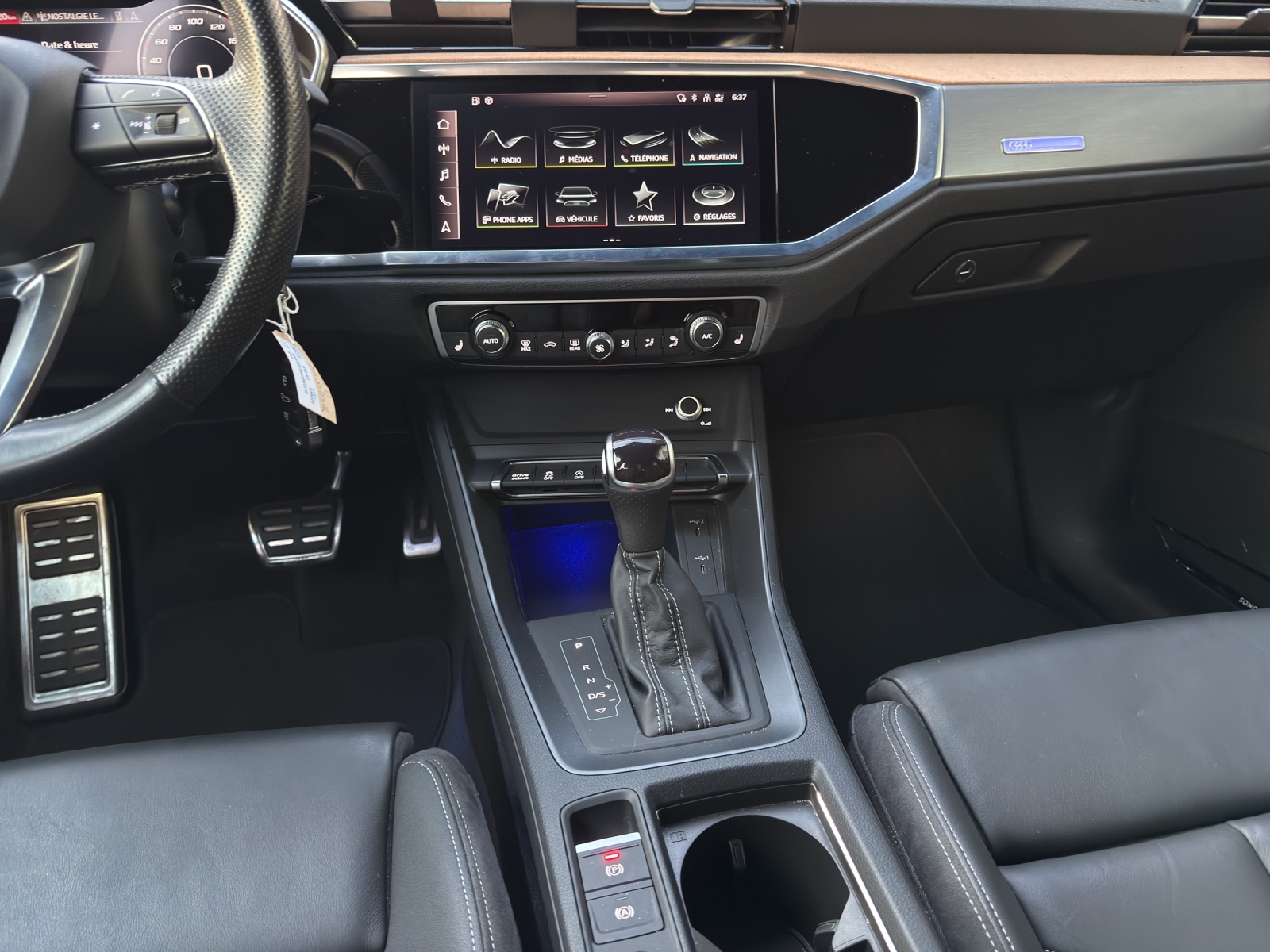 AUDI Q3 35 TFSI S line Attraction S-tronic-image-10