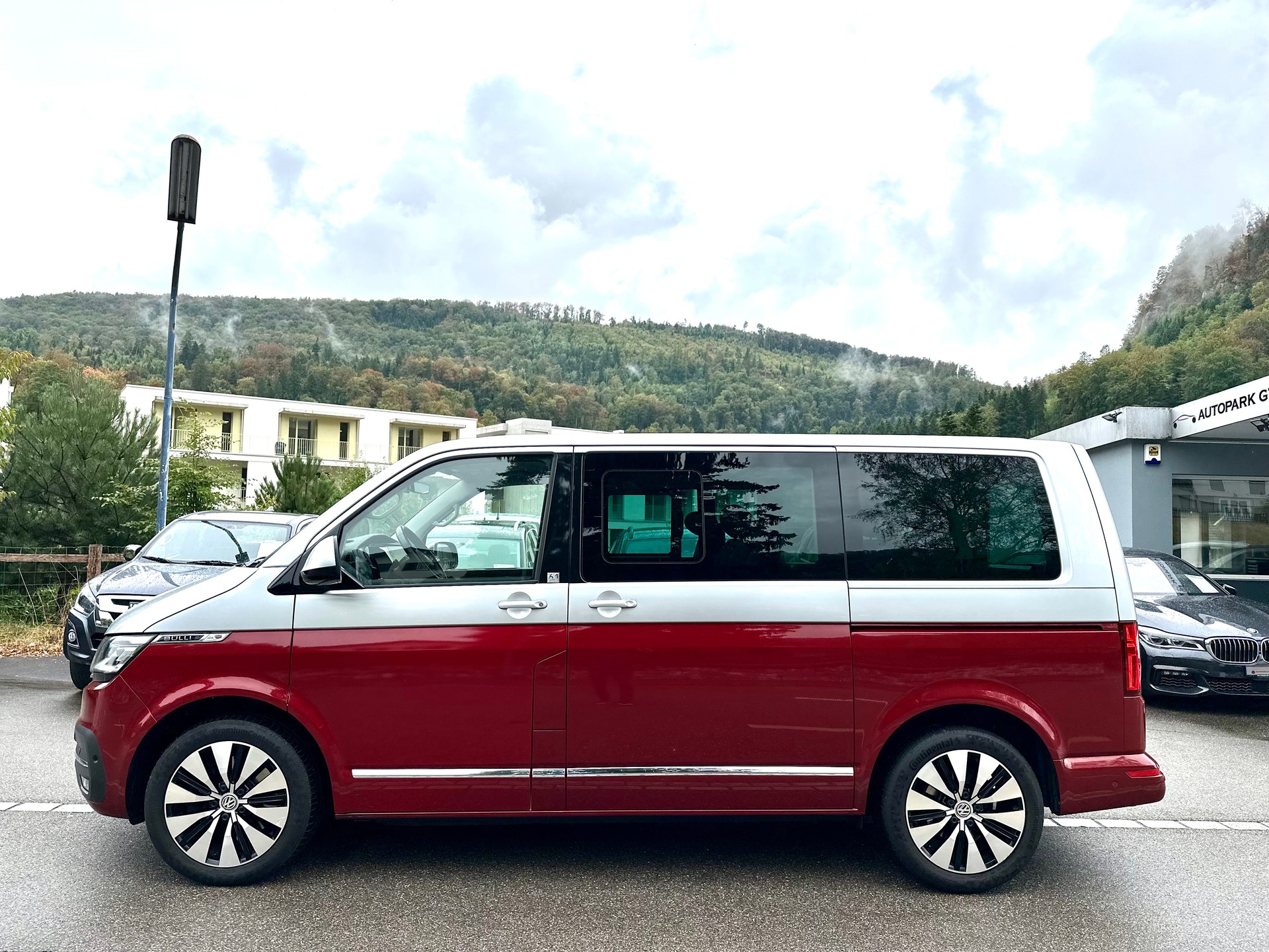VW T6.1 Multivan 2.0 TDI Highline Liberty 4Motion DSG-showroom-element-3