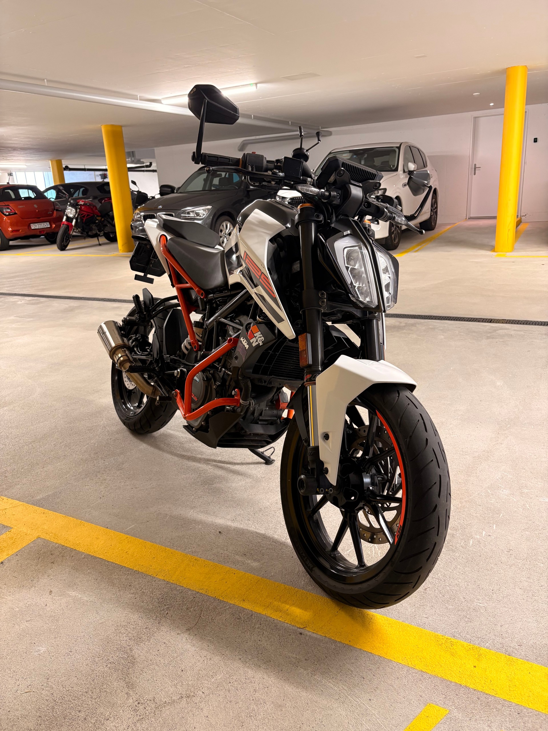 KTM 125 Duke ABS-image-0