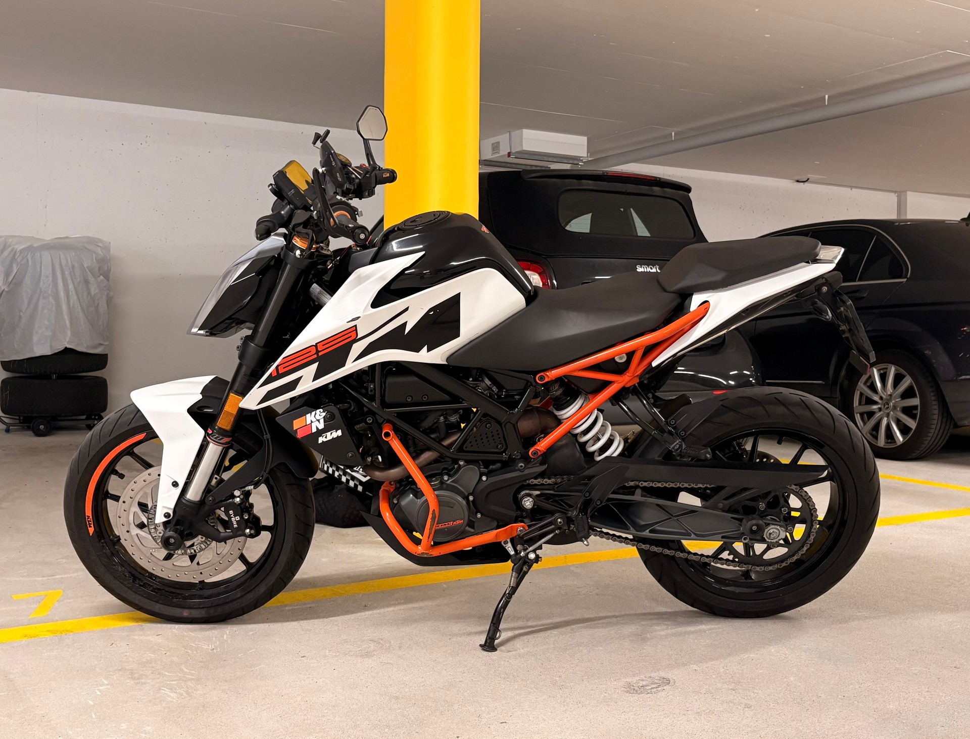 KTM 125 Duke ABS-image-2