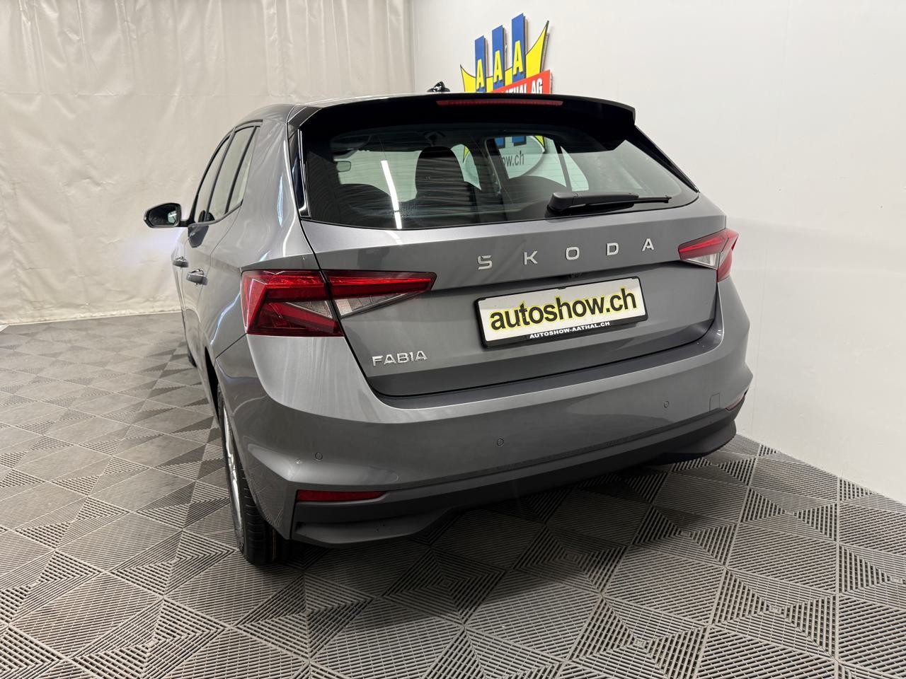 SKODA Fabia 1.0 TSI Selection DSG-image-11