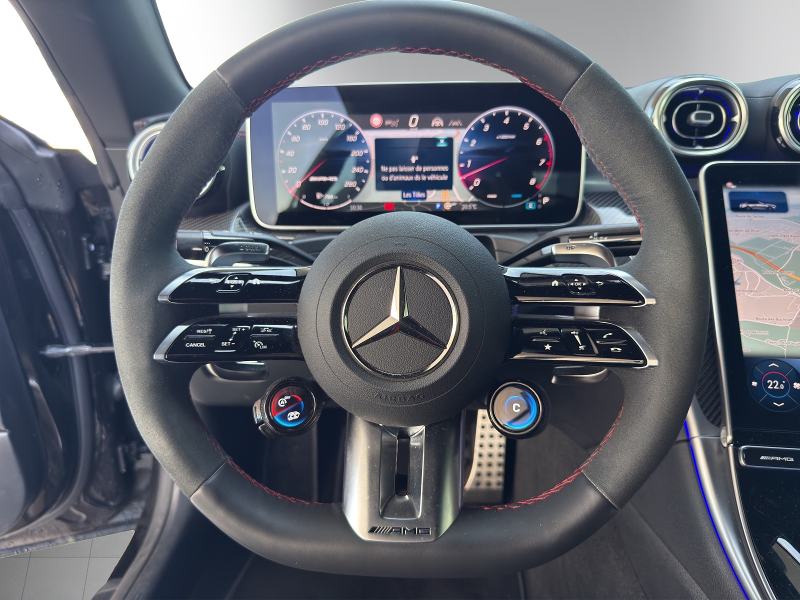 MERCEDES-BENZ CLE AMG 53 Cabrio 4Matic+-image-11