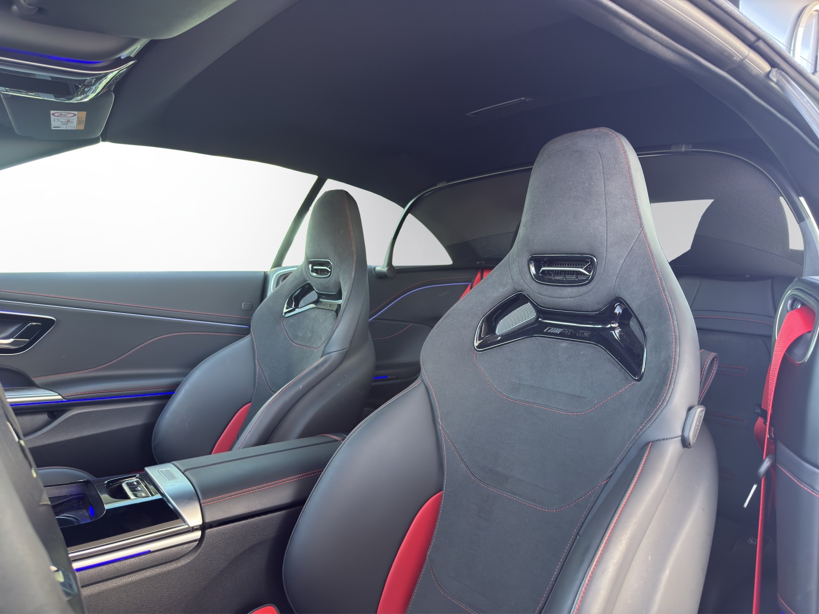 MERCEDES-BENZ CLE AMG 53 Cabrio 4Matic+-image-8