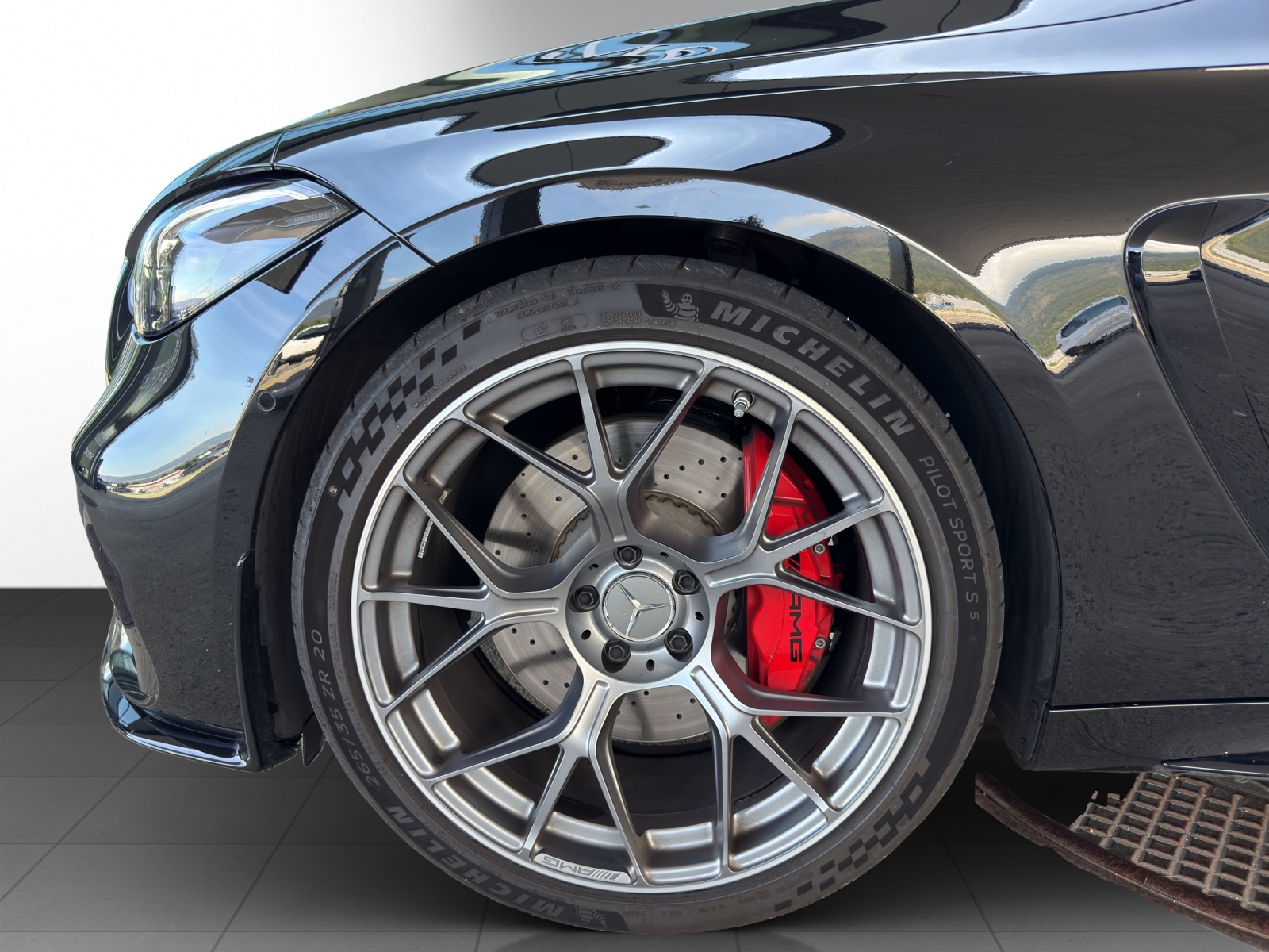 MERCEDES-BENZ CLE AMG 53 Cabrio 4Matic+-image-5