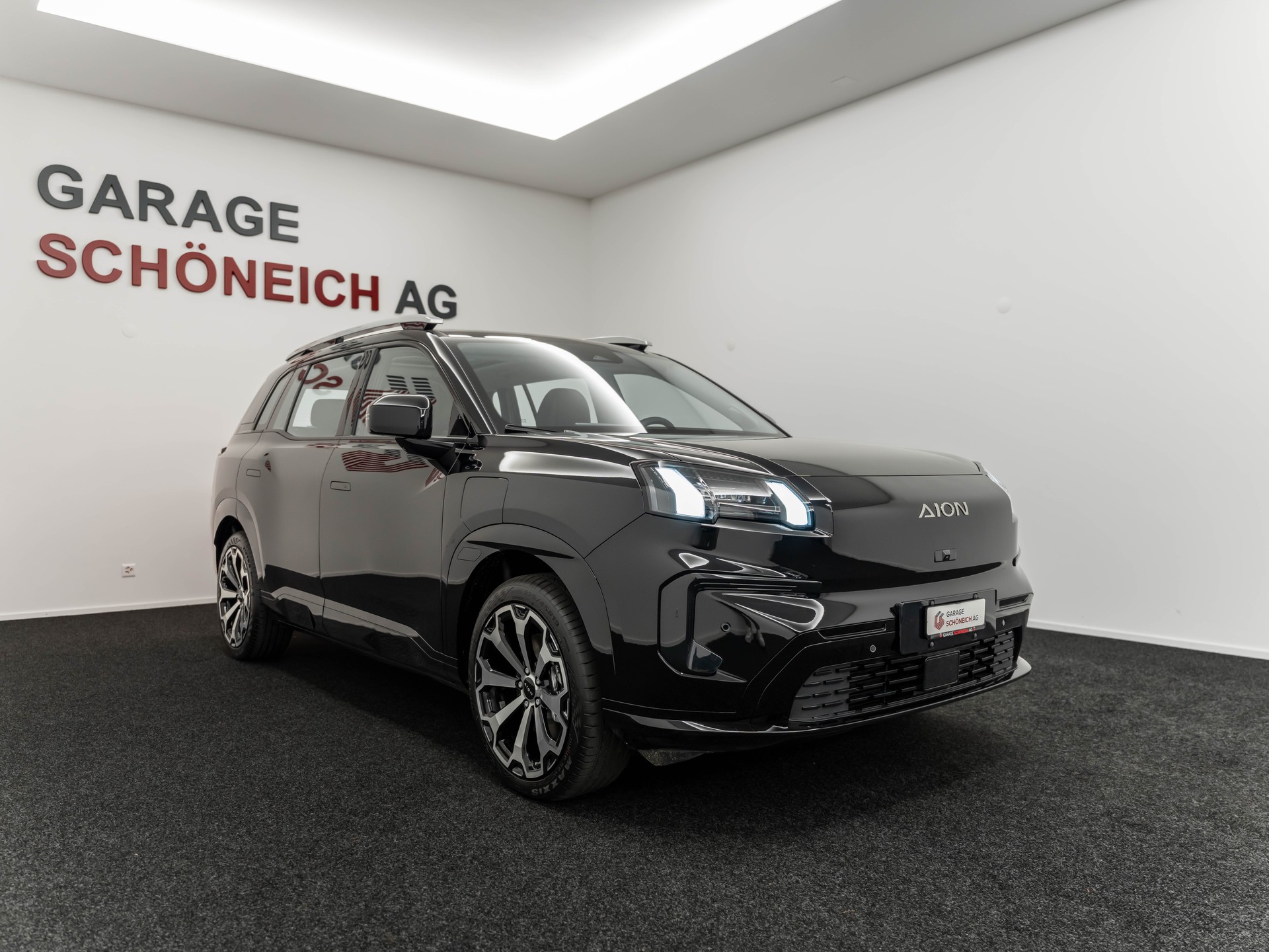 GAC AION V-showroom-element-3