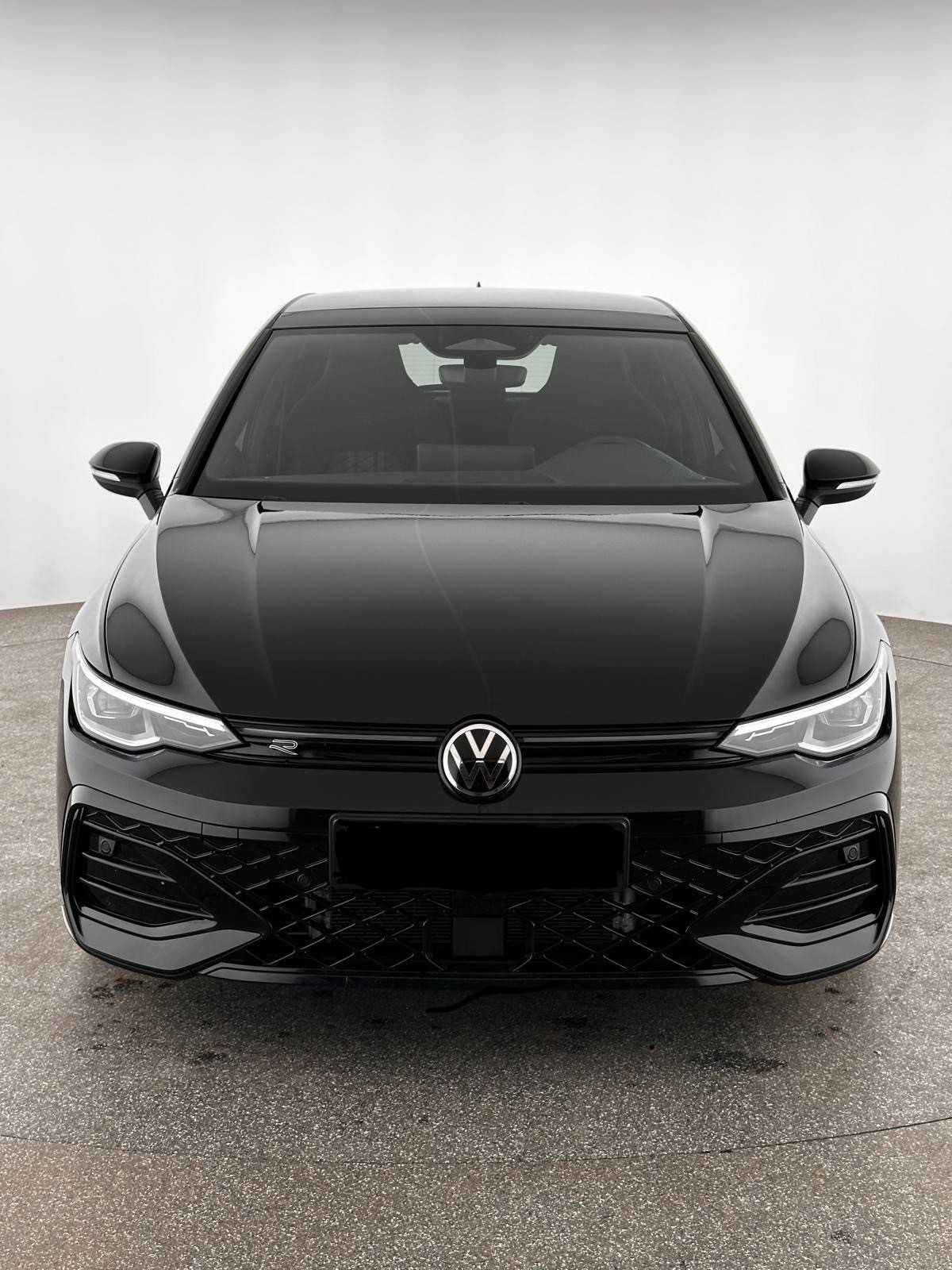 VW Golf 8.5 Model 2.0 TDI R-Line DSG / Panoramadach / Leasing ab 399.--showroom-element-1