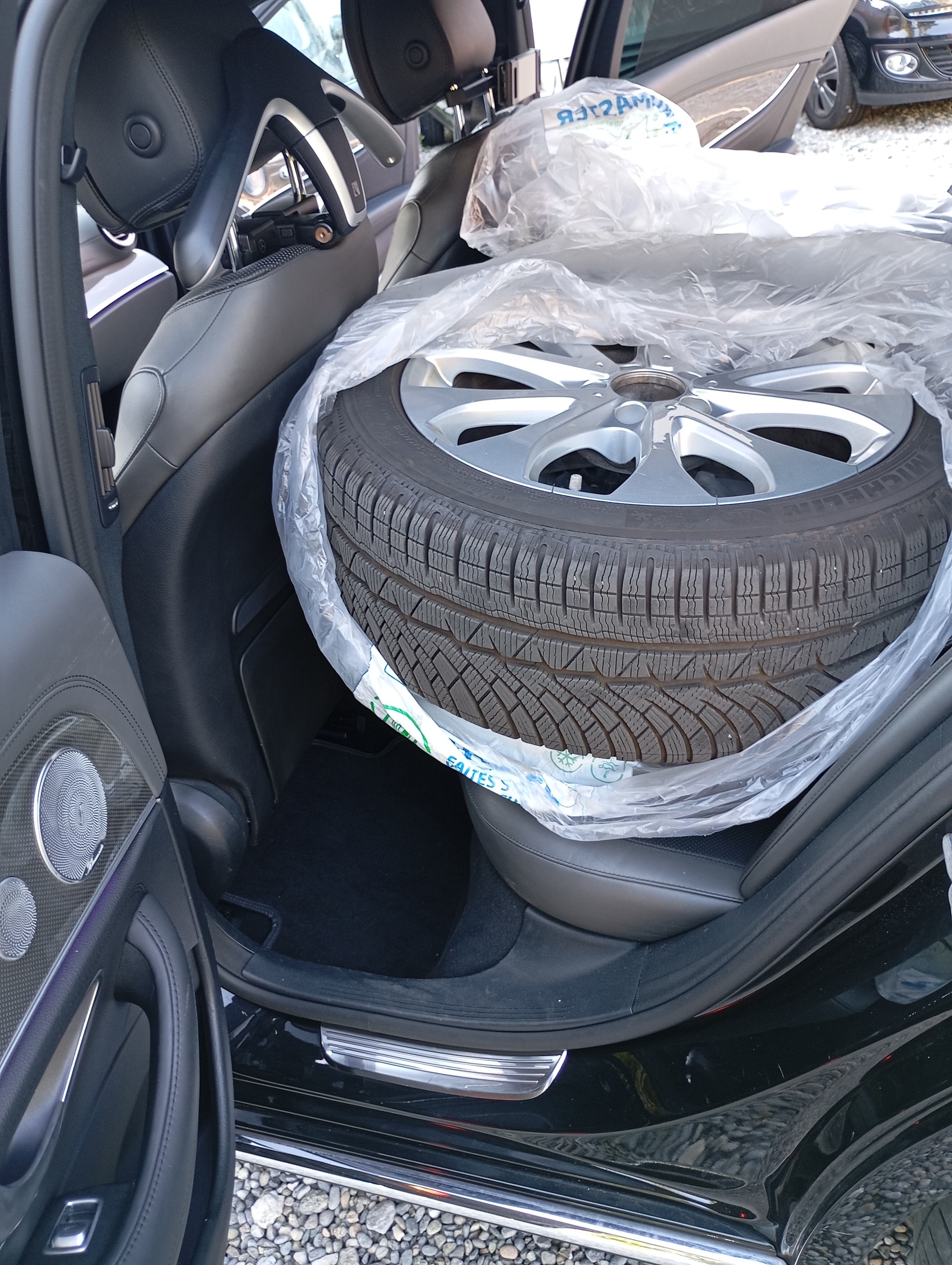 MERCEDES-BENZ E 400 Exclusive 4Matic 9G-Tronic-image-14