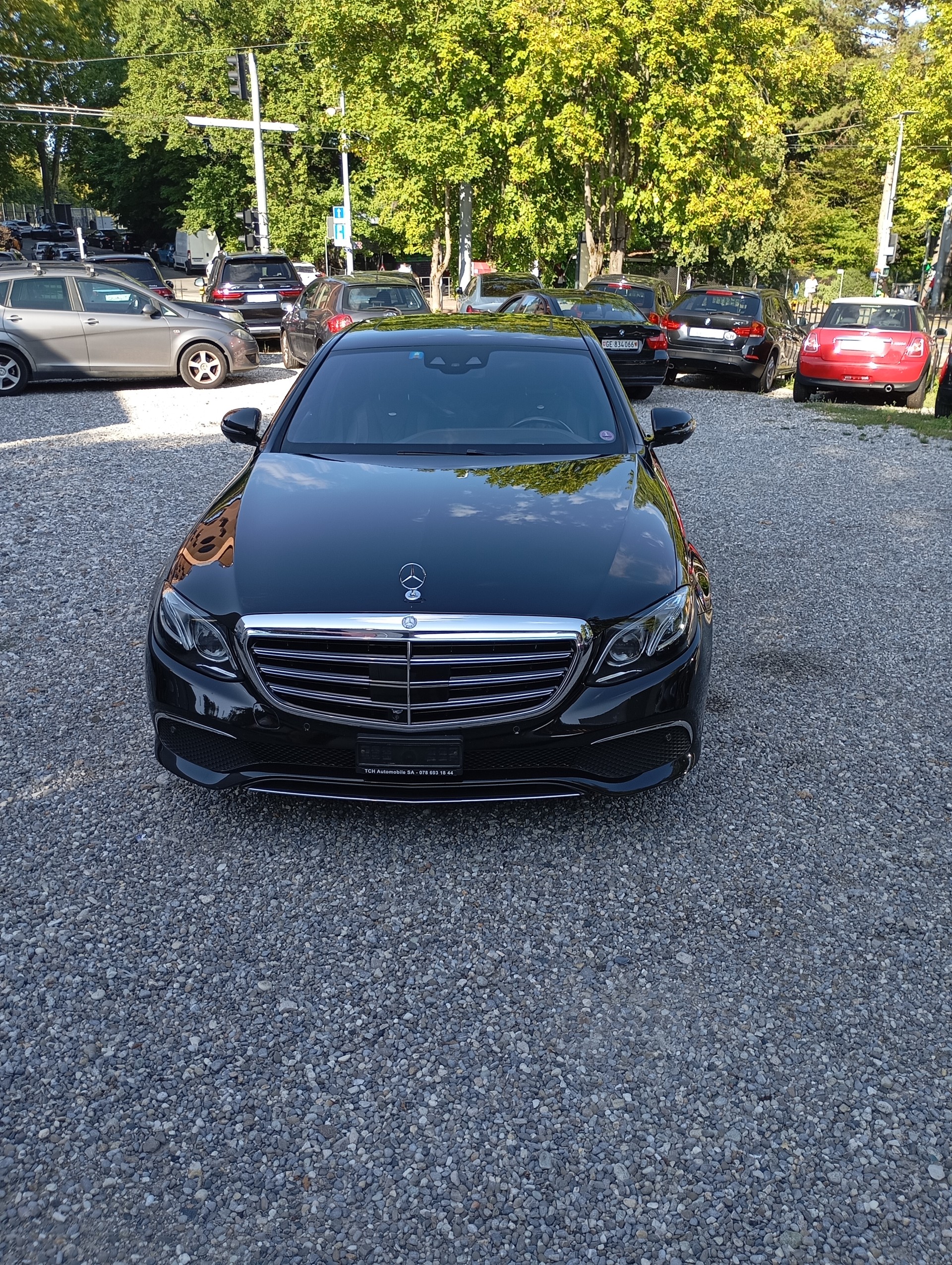 MERCEDES-BENZ E 400 Exclusive 4Matic 9G-Tronic-showroom-element-2