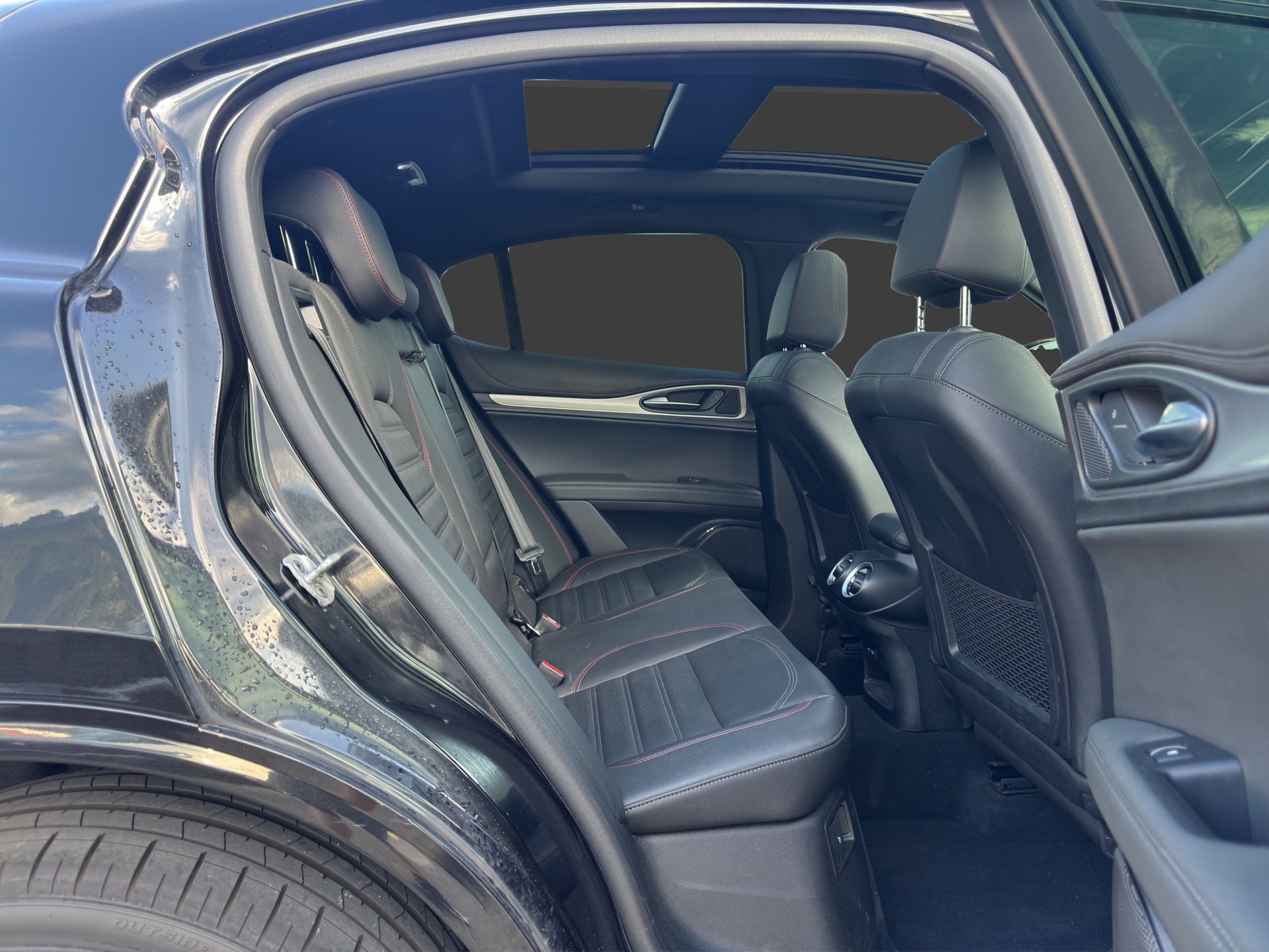 ALFA ROMEO Stelvio 2.0 Competizione Pack Sky Q4 AT8-image-17