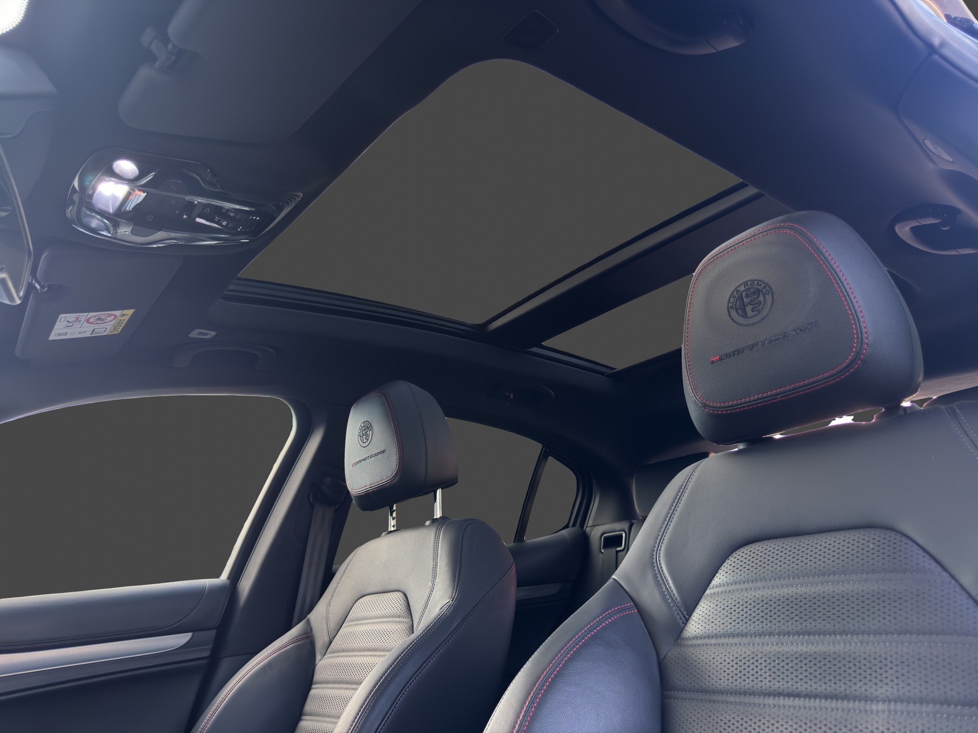 ALFA ROMEO Stelvio 2.0 Competizione Pack Sky Q4 AT8-image-20