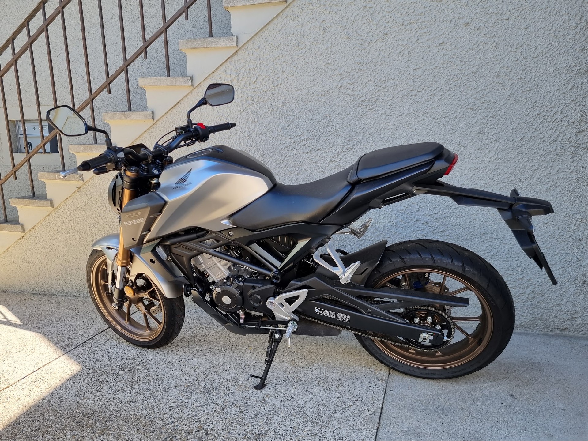 HONDA CB 125 R-image-2