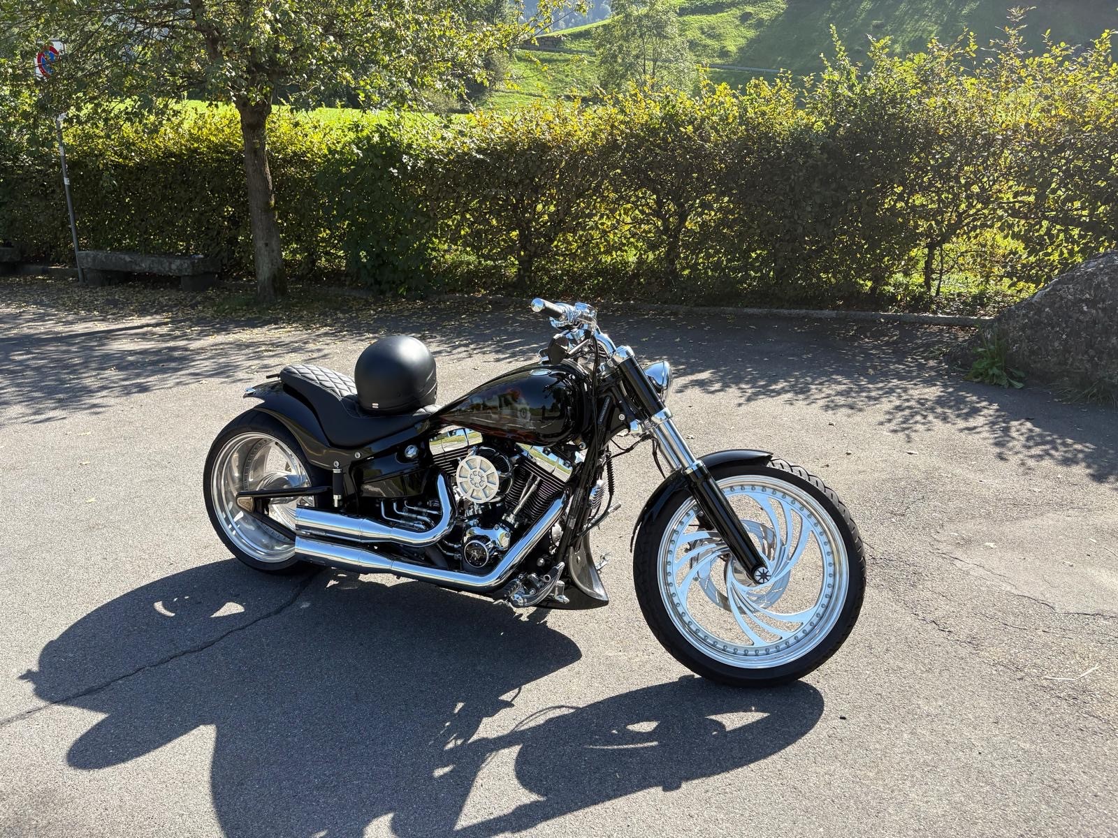 HARLEY-DAVIDSON FXSB Breakout 103 ABS-image-3