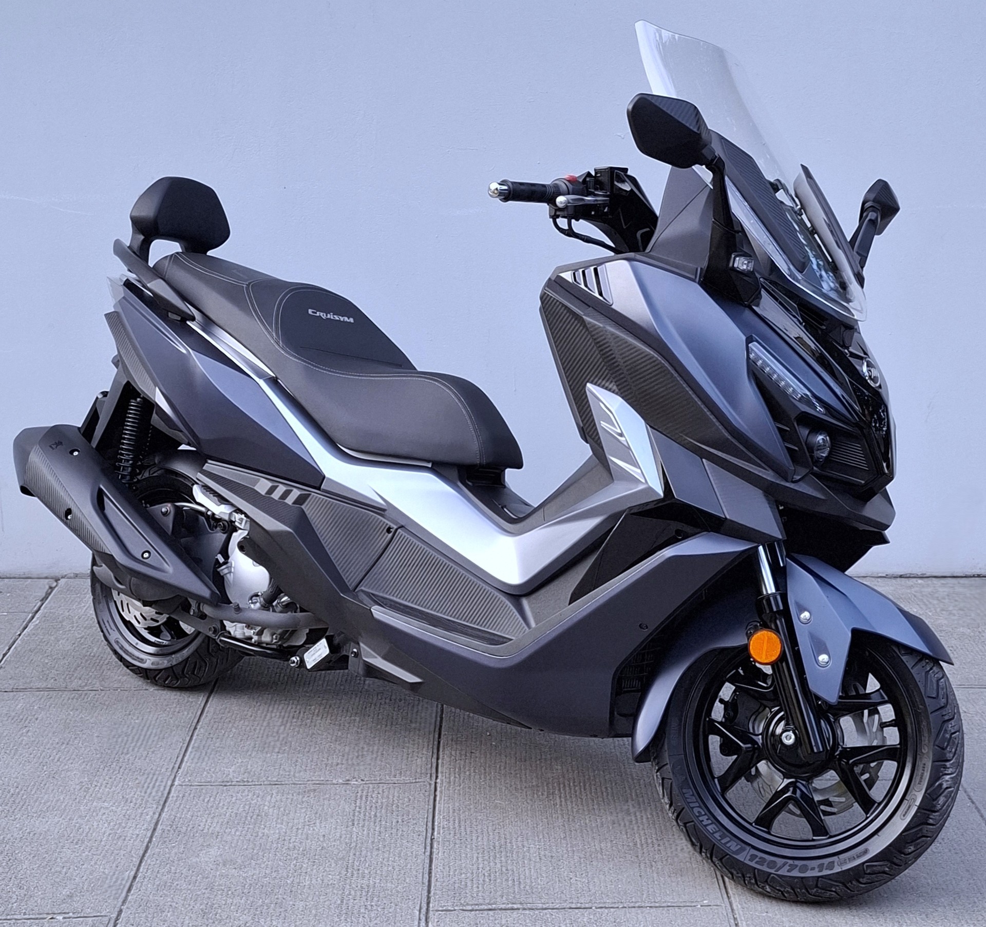 SYM Cruisym 300 i-image-1