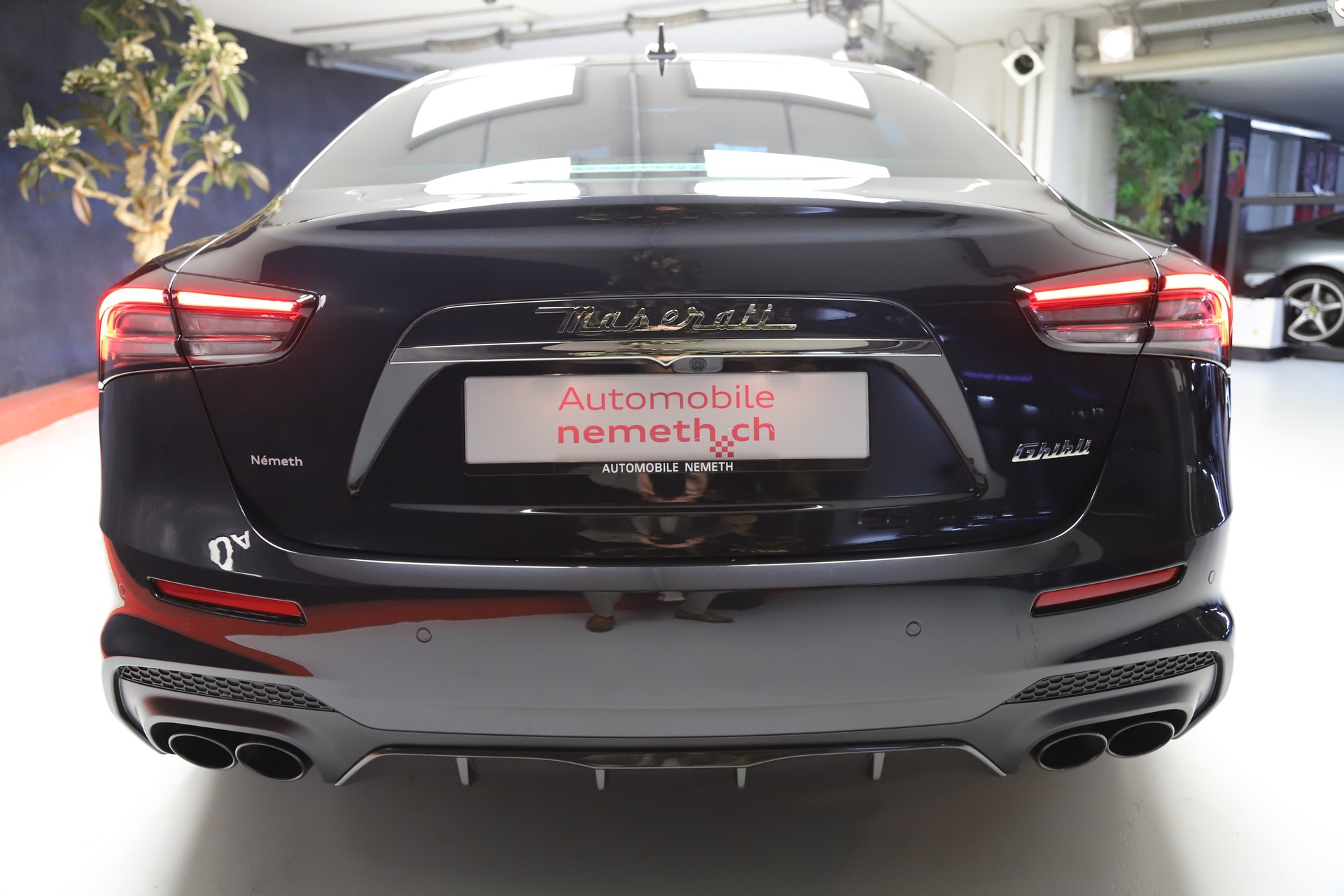 MASERATI Ghibli Trofeo 3.8 V8 Automatica-showroom-element-3
