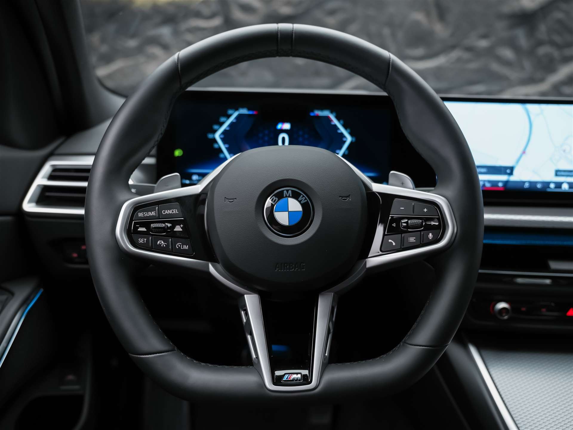 BMW 330d xDrive Steptronic M Sport Pro *Facelift*Werksgarantie*Panorama*360°*Head-Up*-image-27