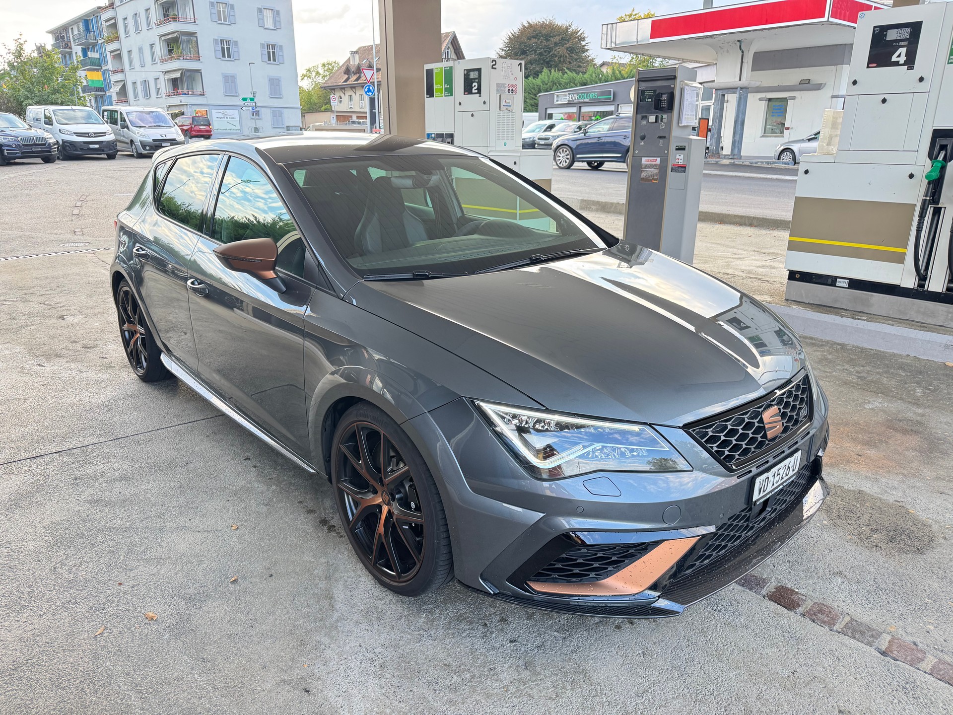 SEAT Leon 2.0 TSI Cupra 300 DSG-showroom-element-2