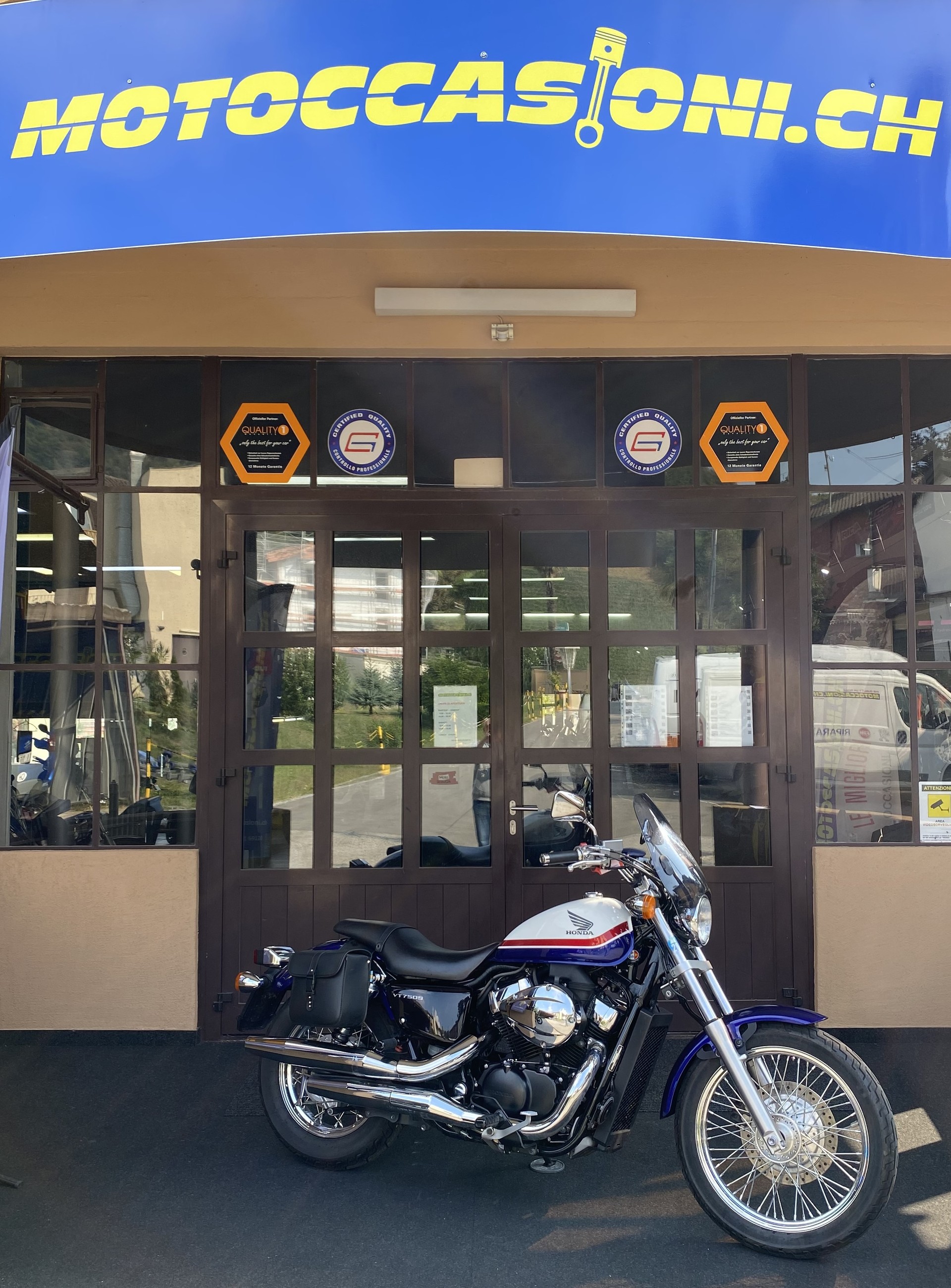 HONDA VT 750 CS Shadow S-image-4